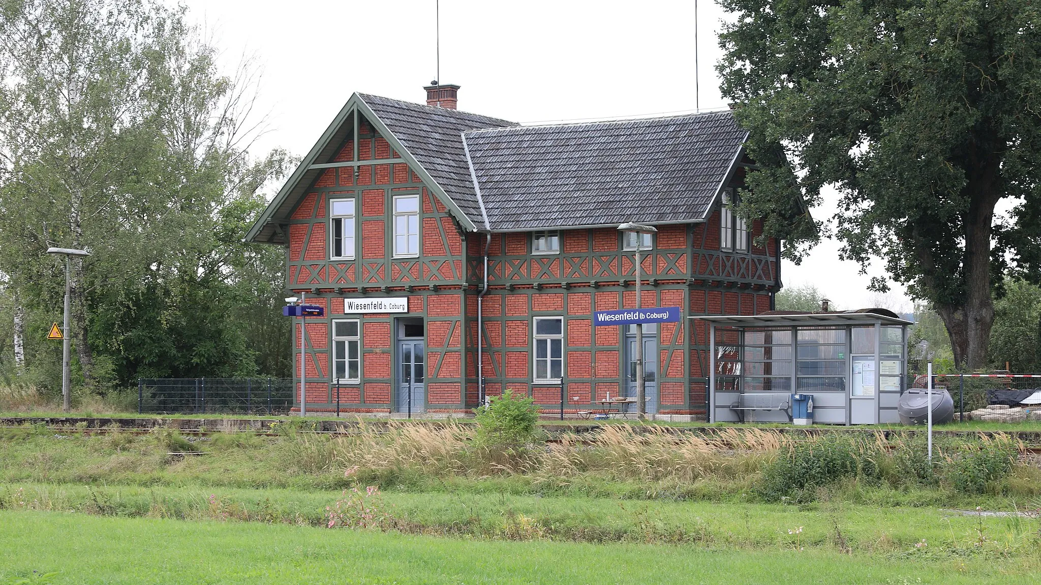Photo showing: Bahnhhof Wiesenfeld bei Coburg