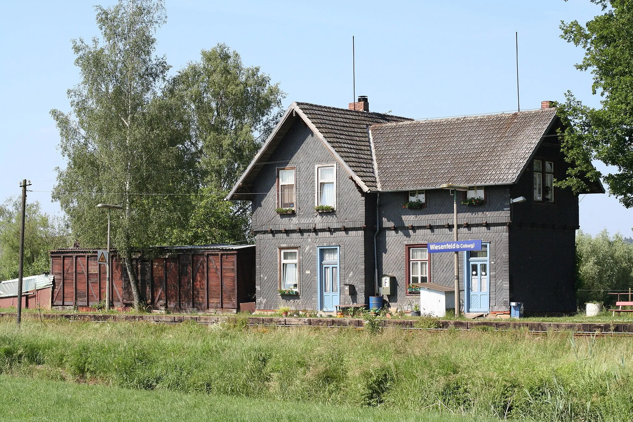 Photo showing: Bahnhof Wiesenfeld bei Coburg