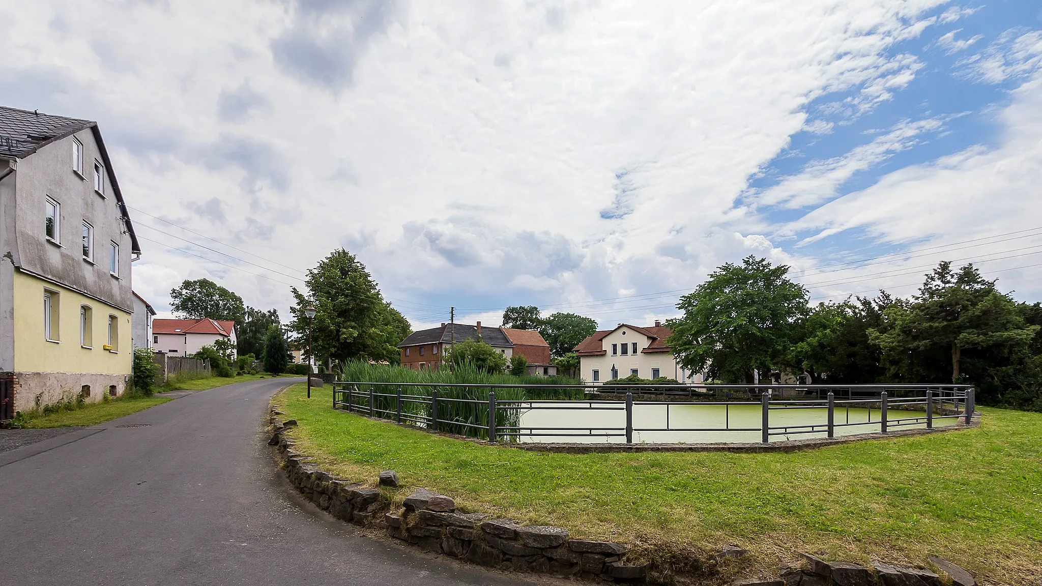 Photo showing: Grobengereuth  Am Dorfteich