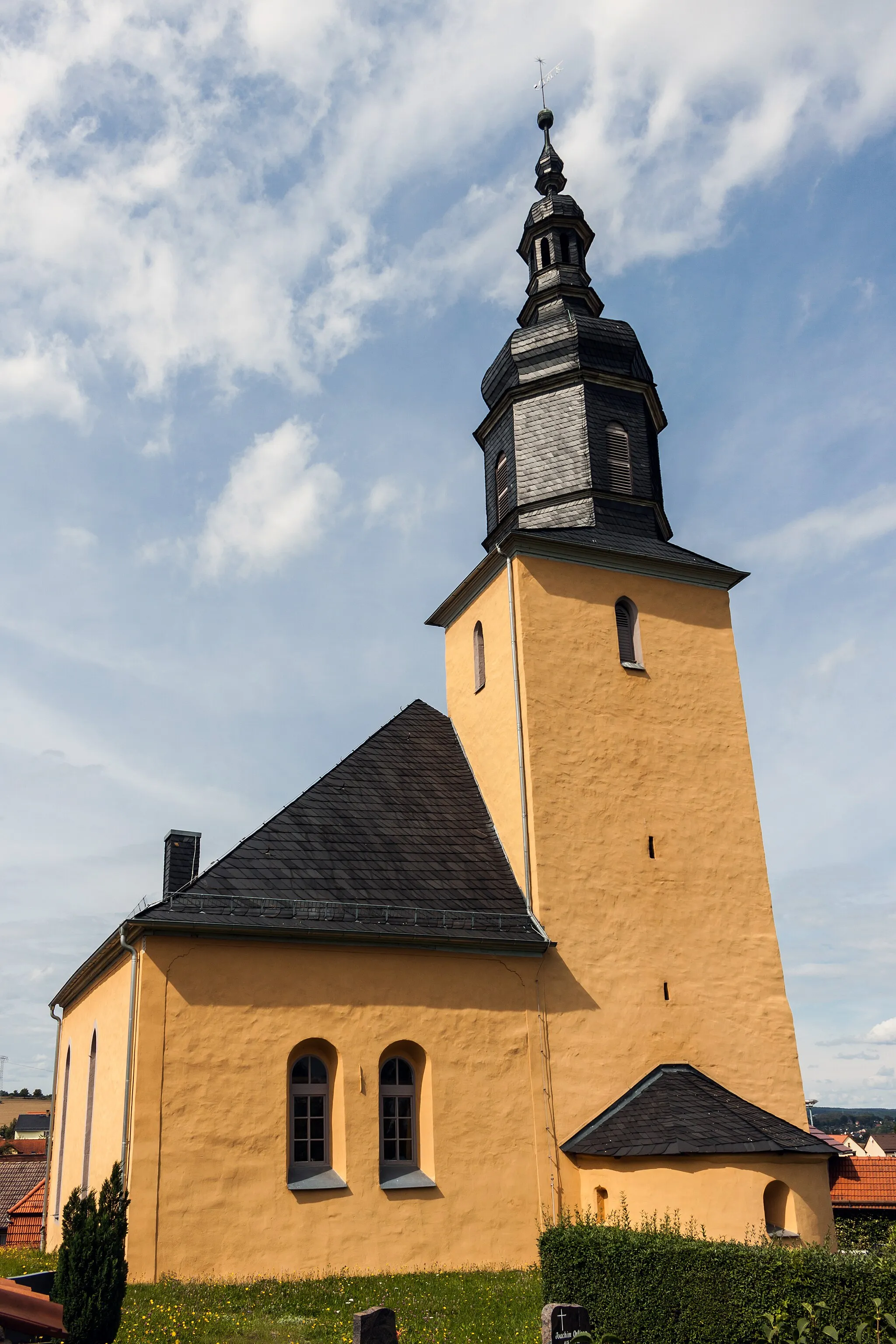 Photo showing: The protestant village church of St. Laurentius is located in the municipality Bodelwitz in Thuringia, Germany.