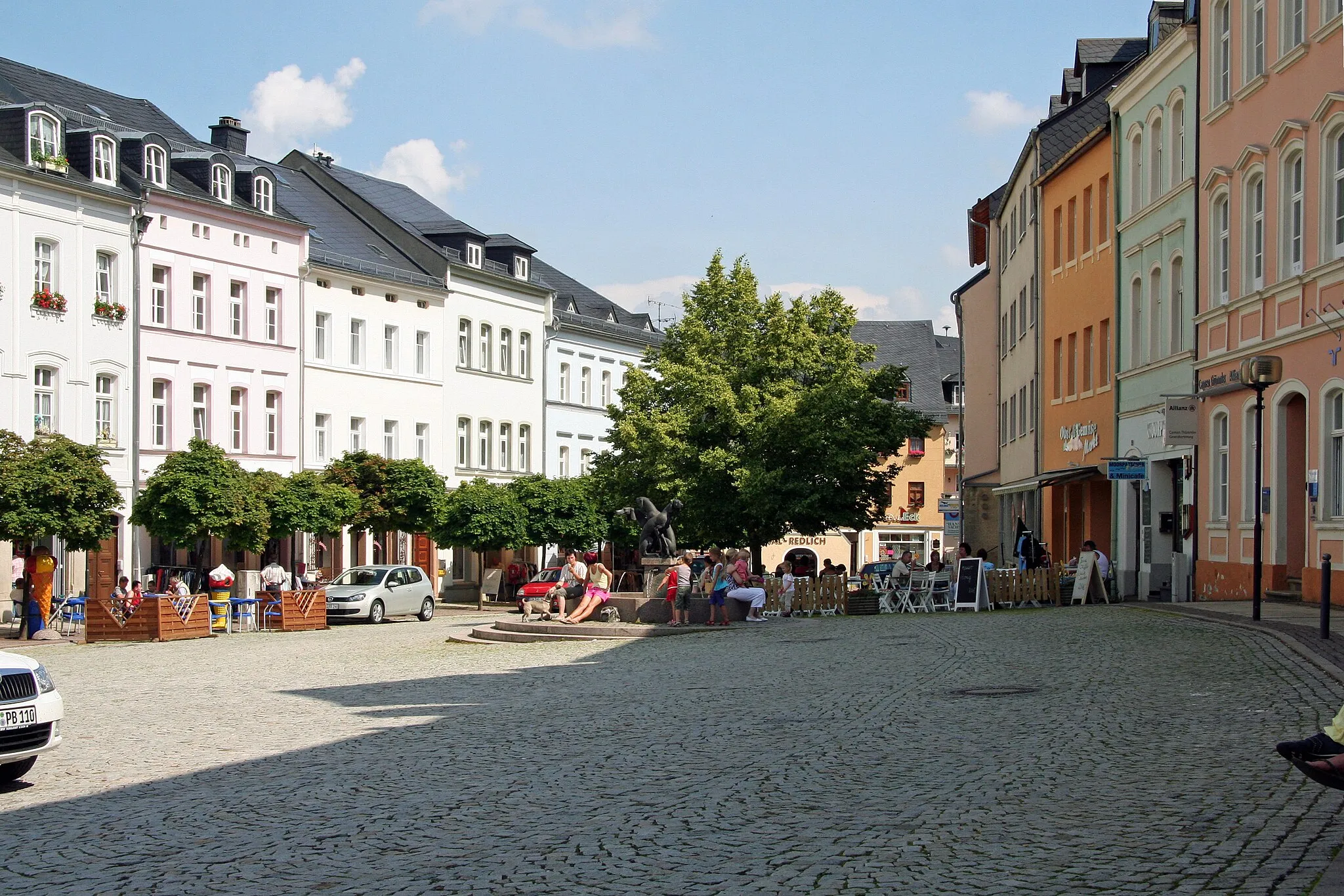 Photo showing: Südlicher Teil des Marktes in Bad Lobenstein.