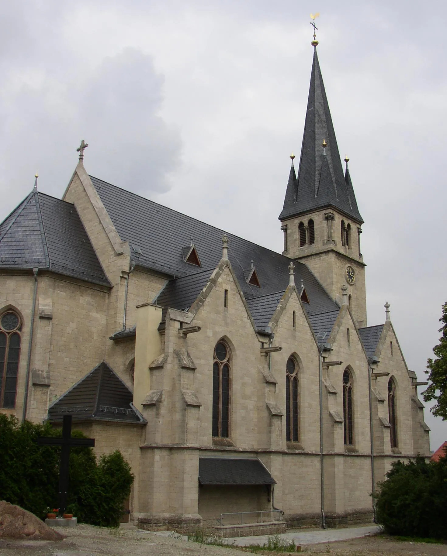Photo showing: St. Mary Magdalene's Church in Leinefelde (Eichsfeld) in Thuringia, Germany