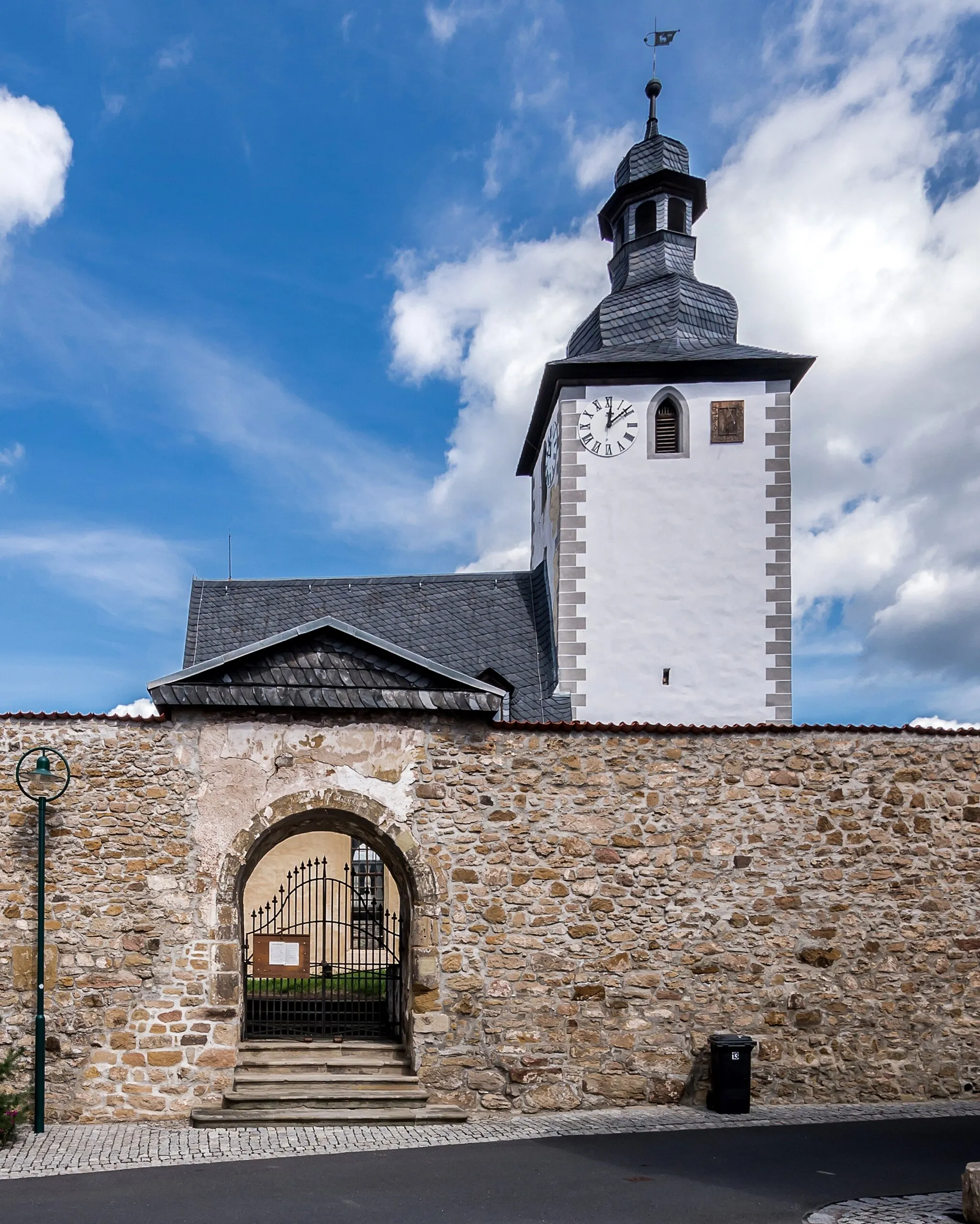 Photo showing: Unterwellenborn Ortsteil Röblitz Kirche