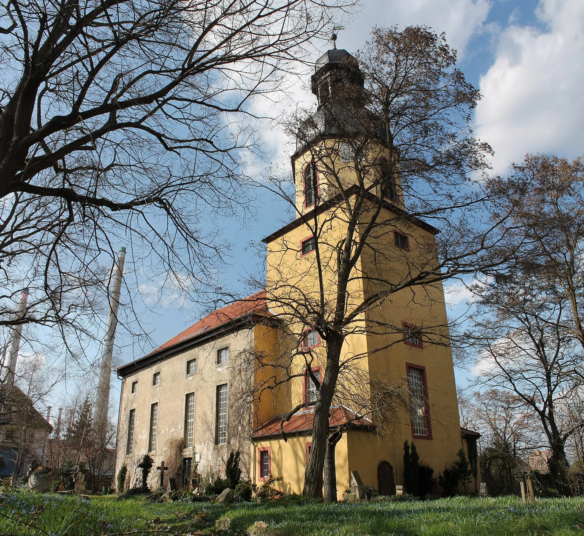 Photo showing: Die Dreifaltigkeitskirche in Jena-Burgau im März 2014.