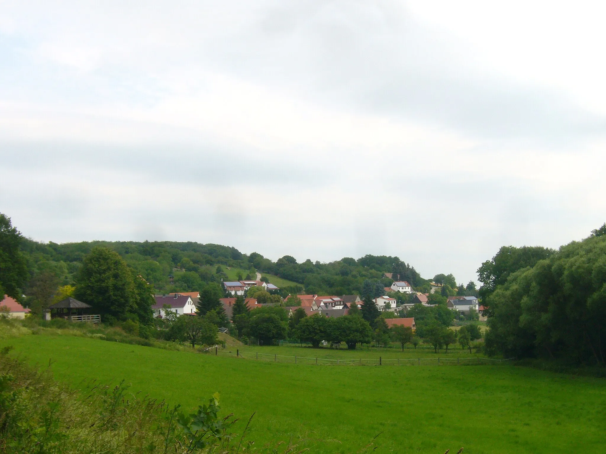 Photo showing: View on Garnbach, Kyffhäuser region, Germany