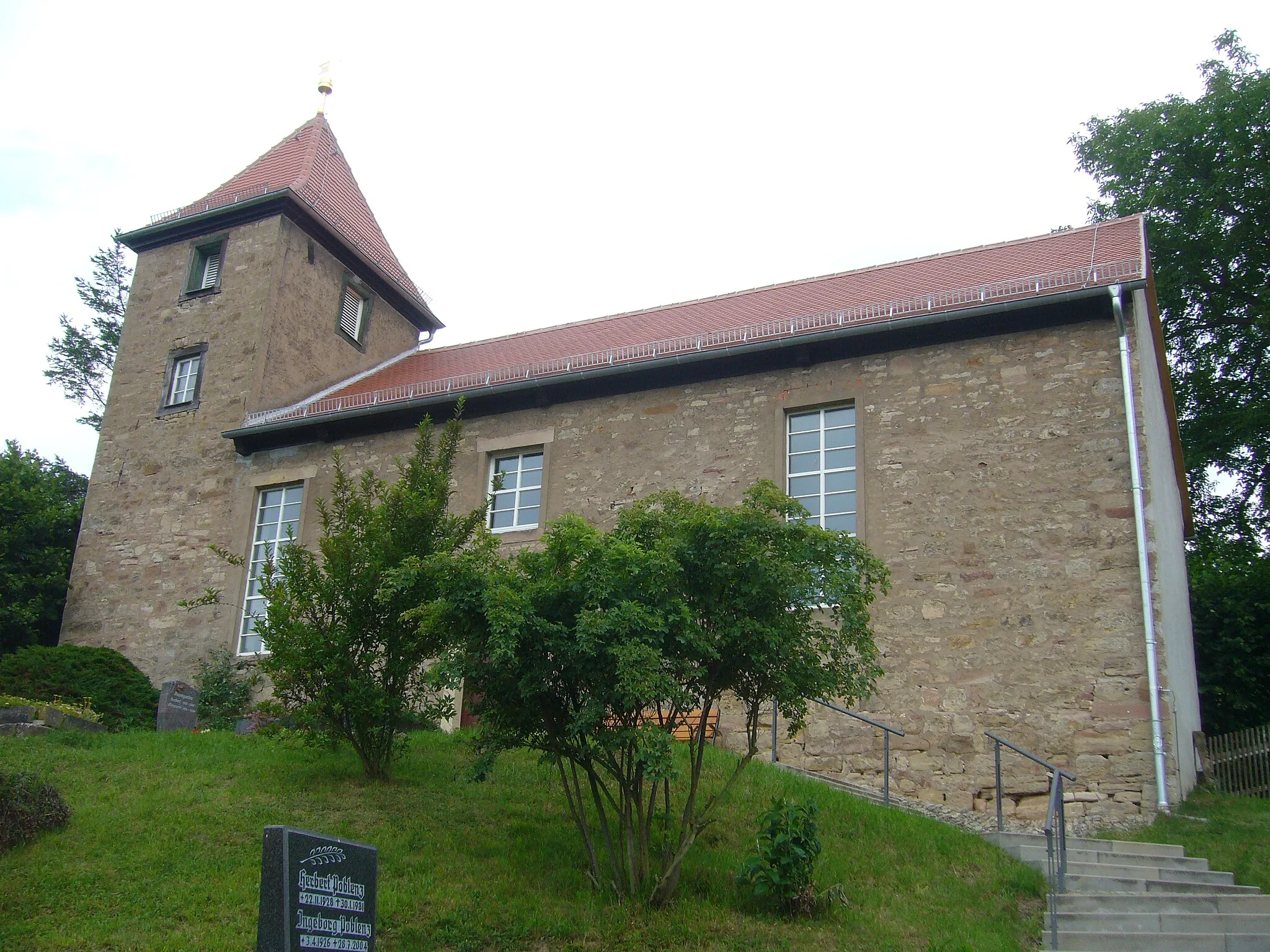 Photo showing: St. Nikolai curch in Garnbach, Kyffhäuser region, Germany