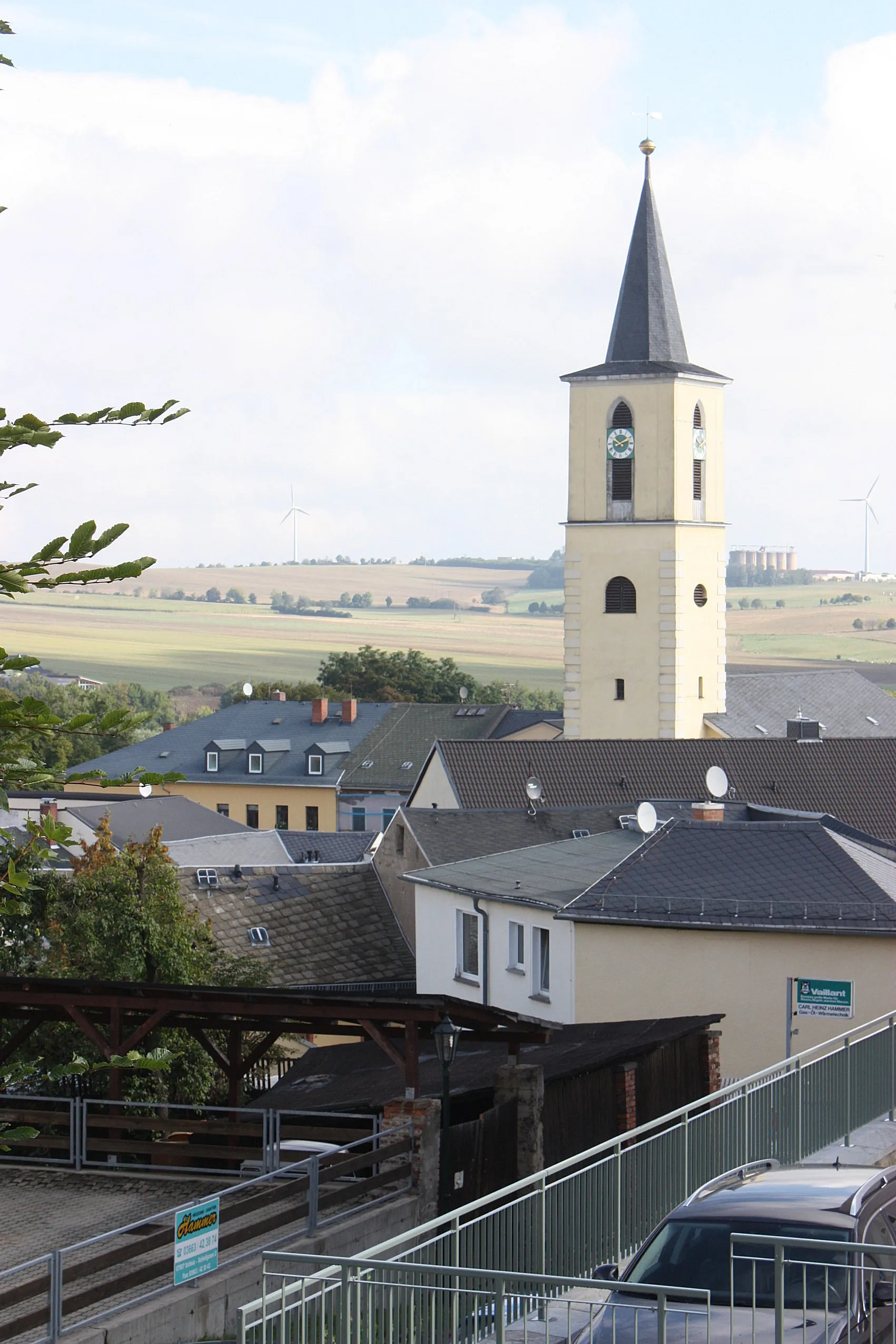 Photo showing: Schleiz, view from Schlossberg to the tower of the Saint George church