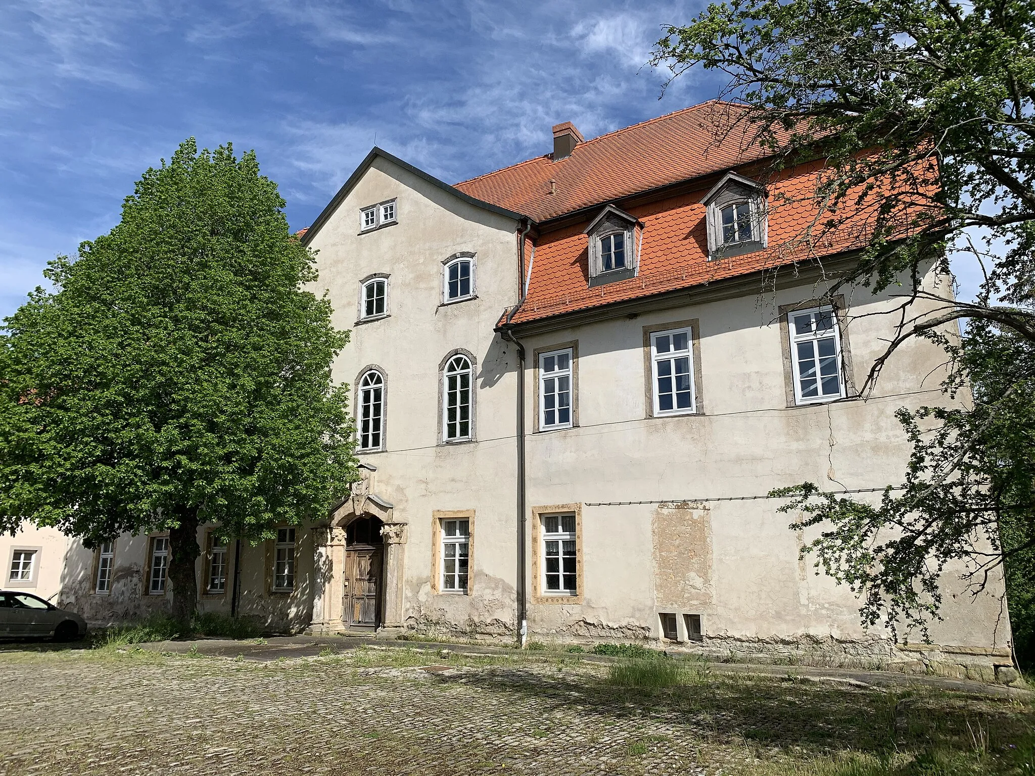 Photo showing: Schloss Großvargula, Blick von der Hofseite auf die Westfassade