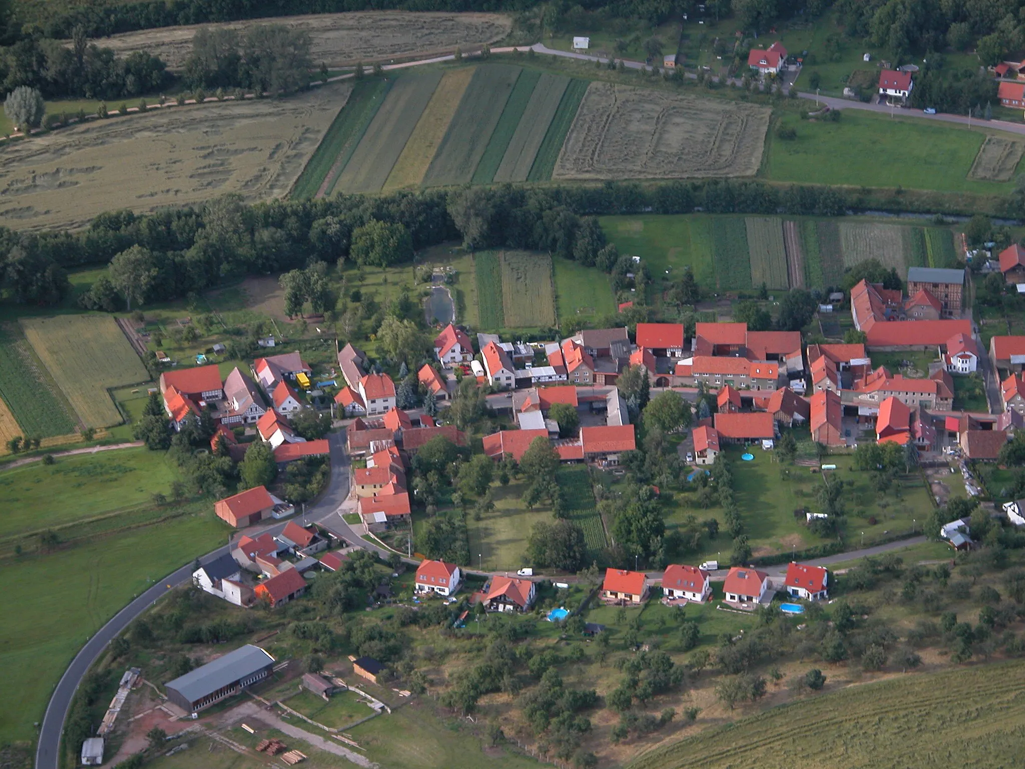 Photo showing: Luftbild von Großvargula (UHK)