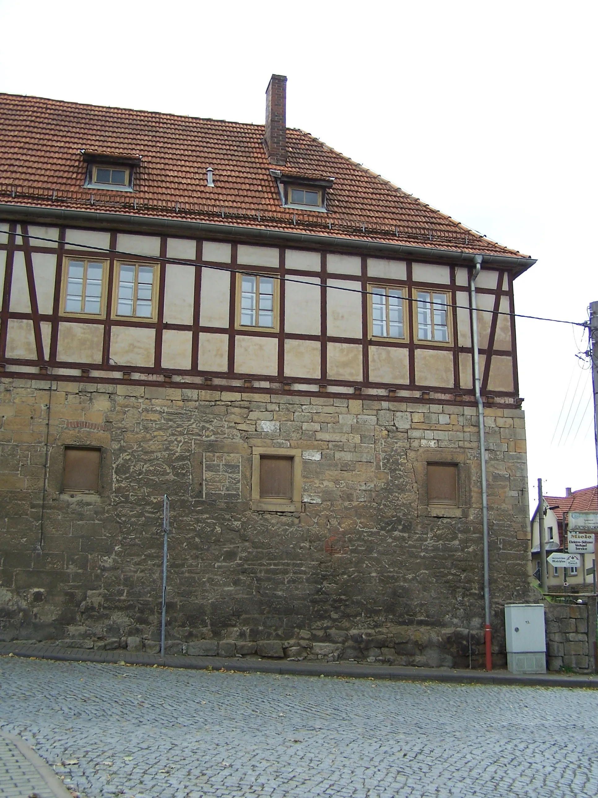 Photo showing: Das Rote Schloß in der Ortslage von Mihla.