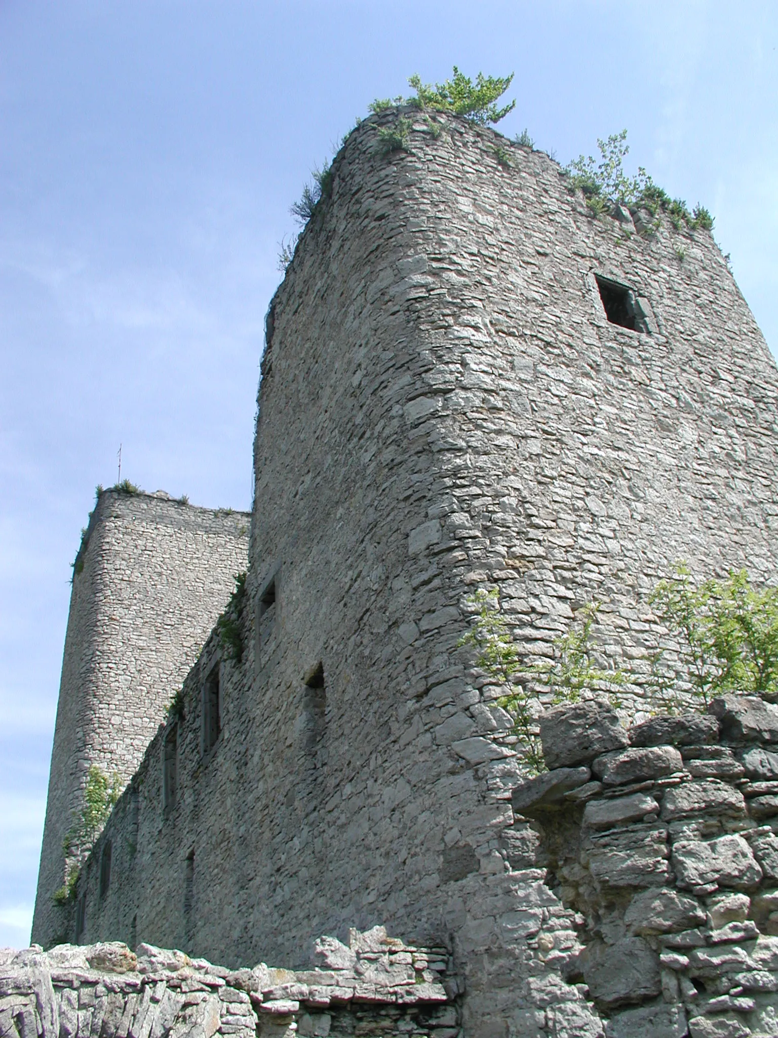 Photo showing: Burgruine Ehrenstein (Ehrenstein Castle) in Thuringia, Germany.