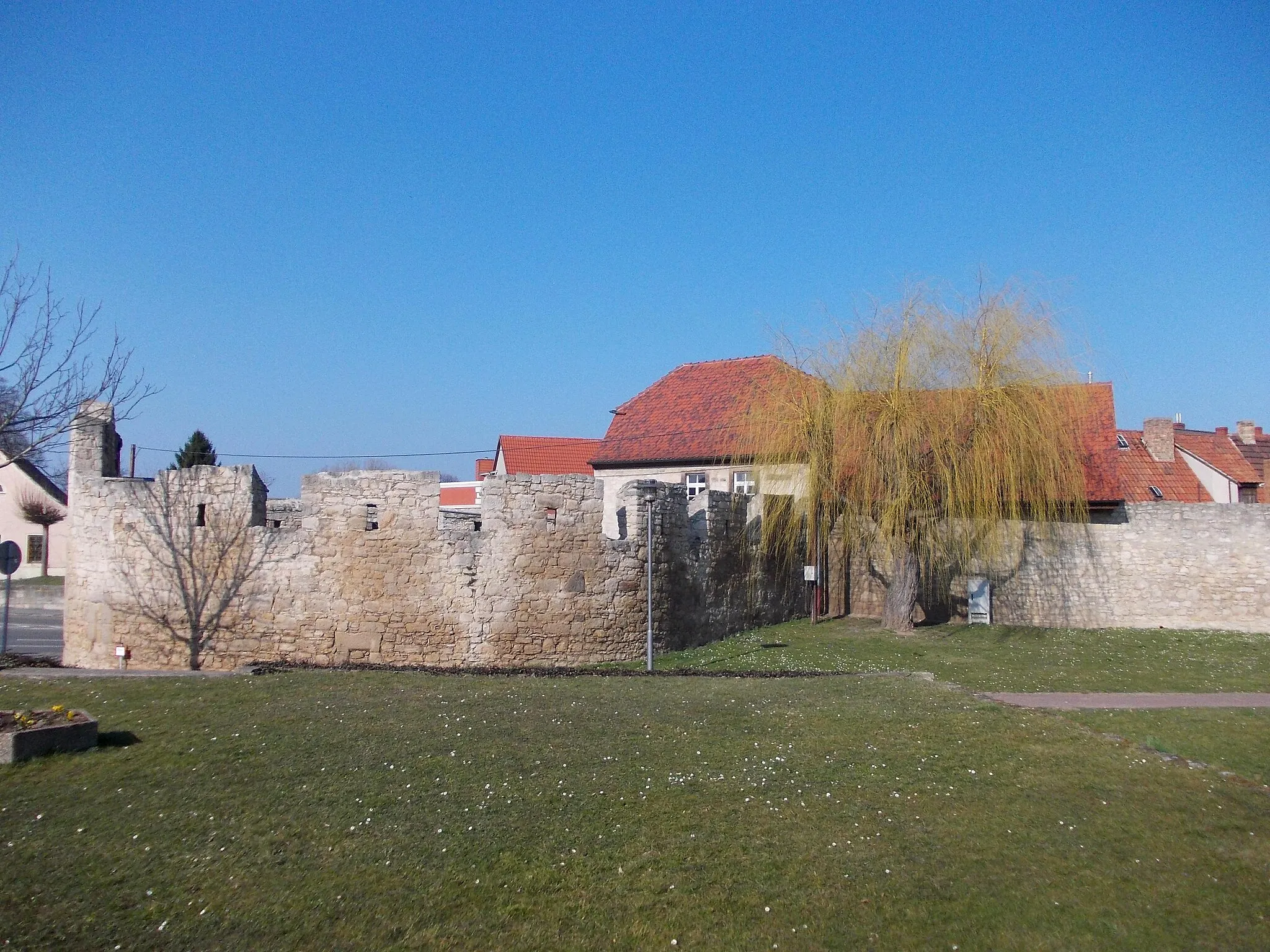 Photo showing: Upper gate in Laucha an der Unstrut (district: Burgenlandkreis, Saxony-Anhalt)