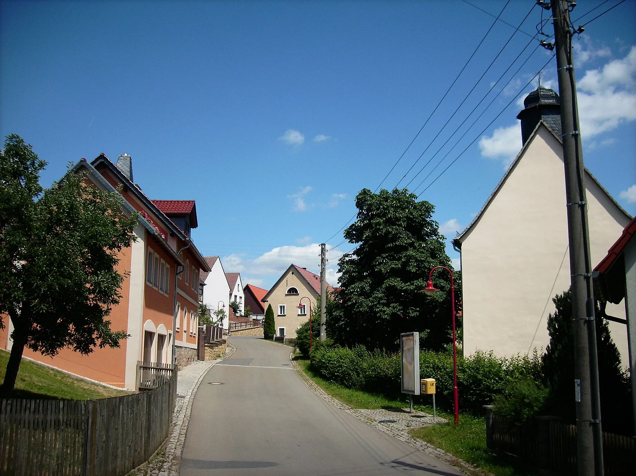 Photo showing: Street in Gleina (Bad Köstritz, Greiz district, Thuringia)