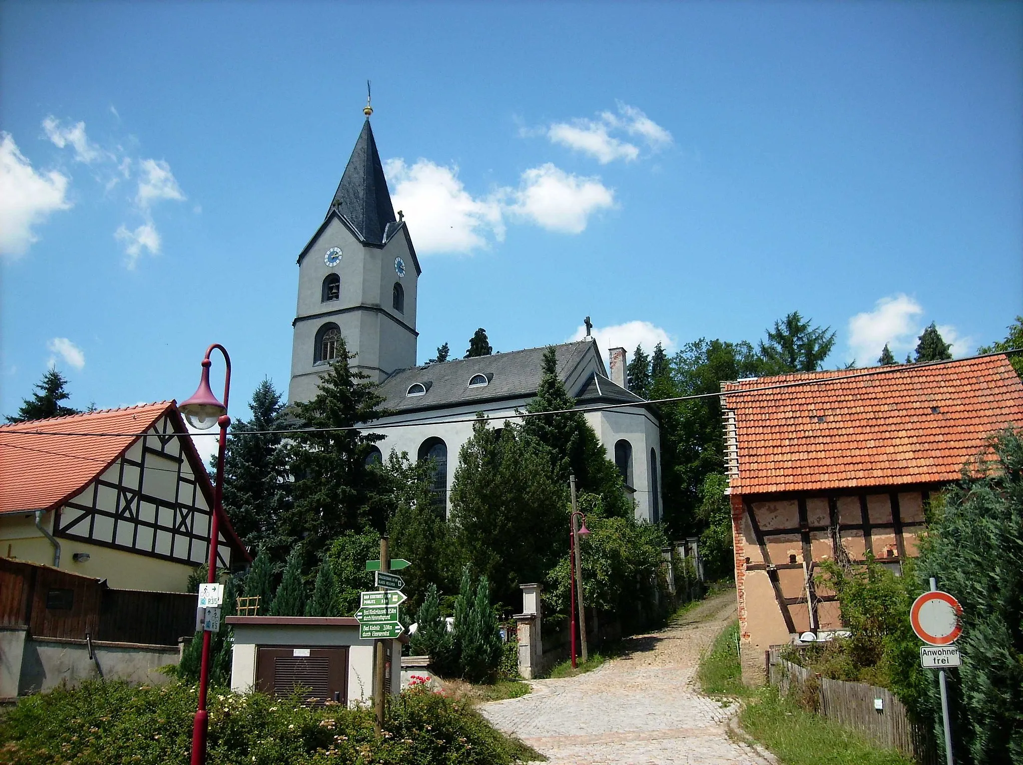 Photo showing: Church of the village of Reichardtsdorf (Bad Köstritz, Greiz district, Thuringia)