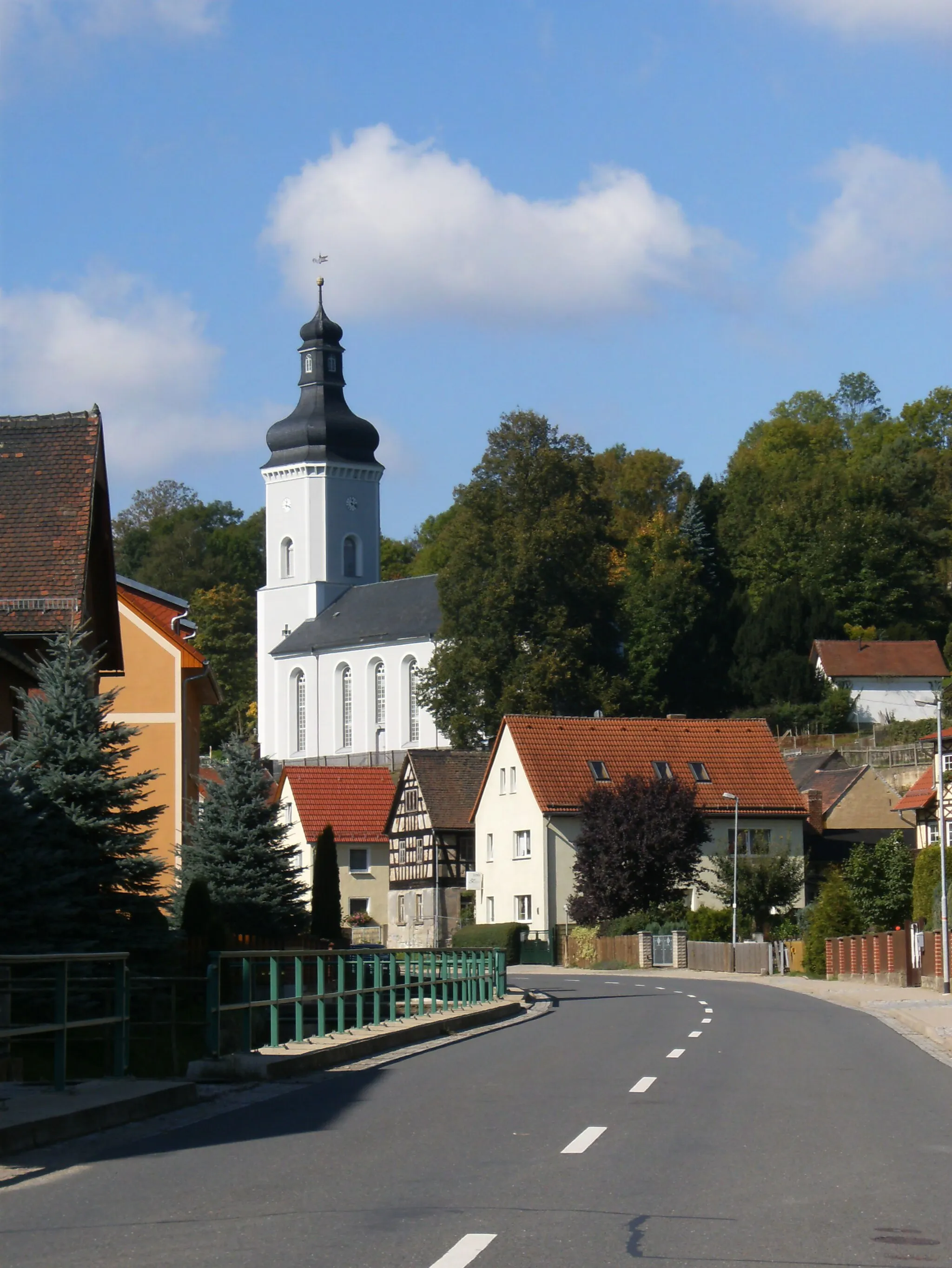 Photo showing: Kraftsdorf in Landkreis Greiz, Thuringia, village view.