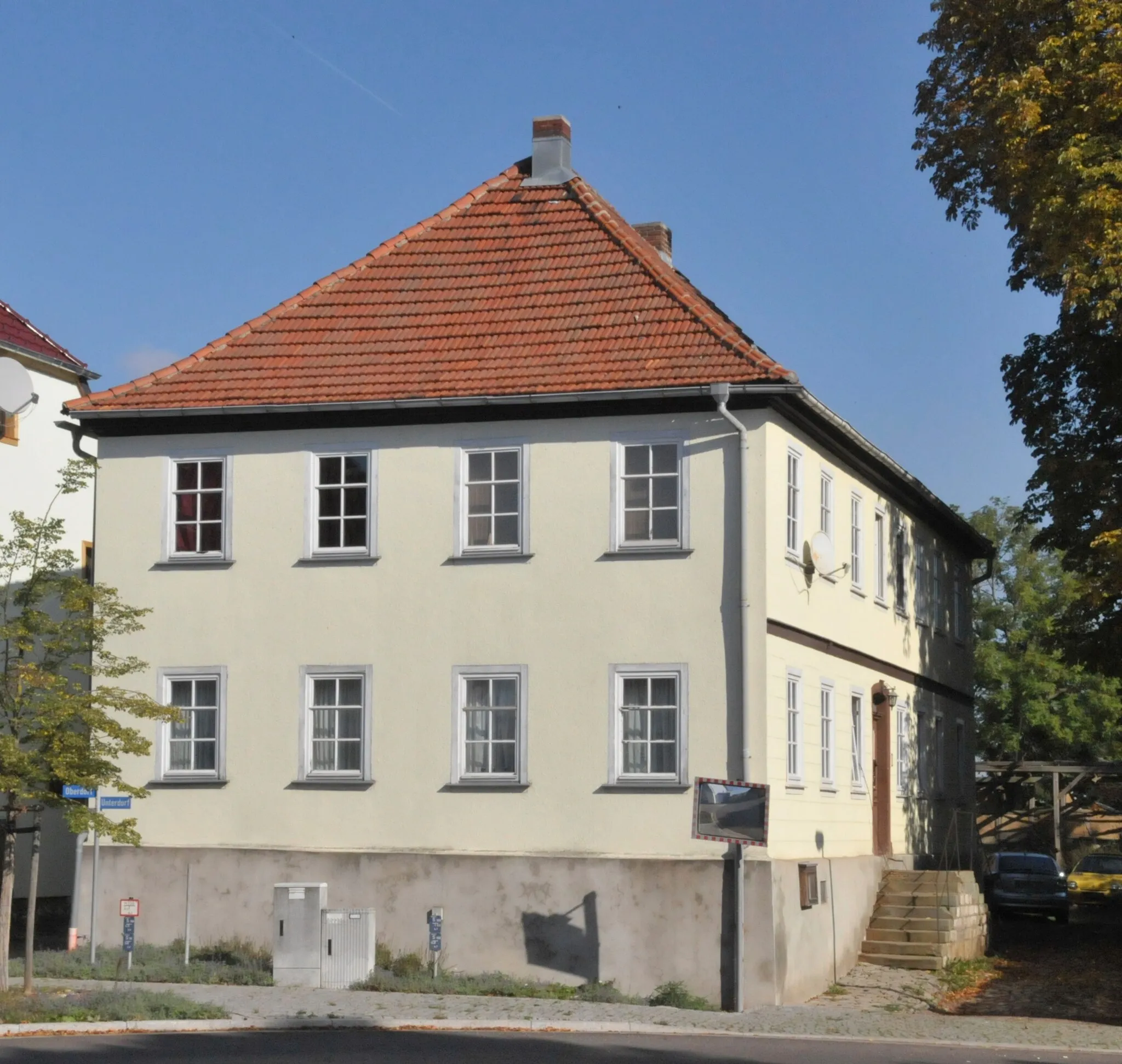 Photo showing: Brüheim, ehem. Pfarrhaus