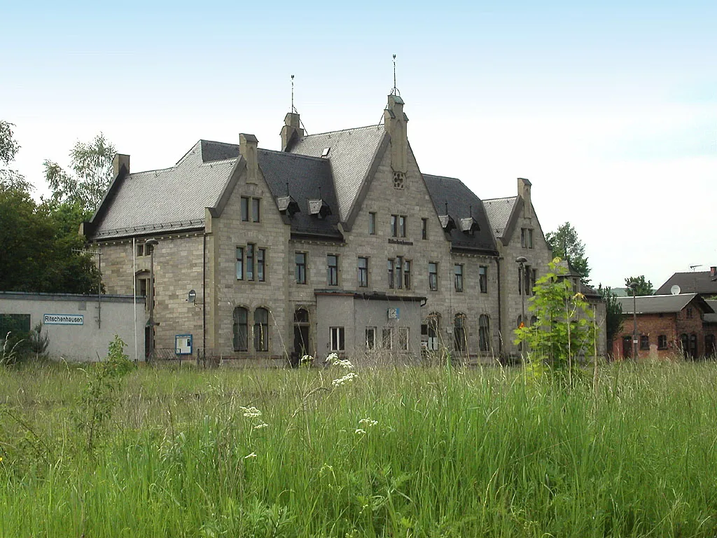 Photo showing: Ritschenhausen/Thüringen, Bahnhof von 1874