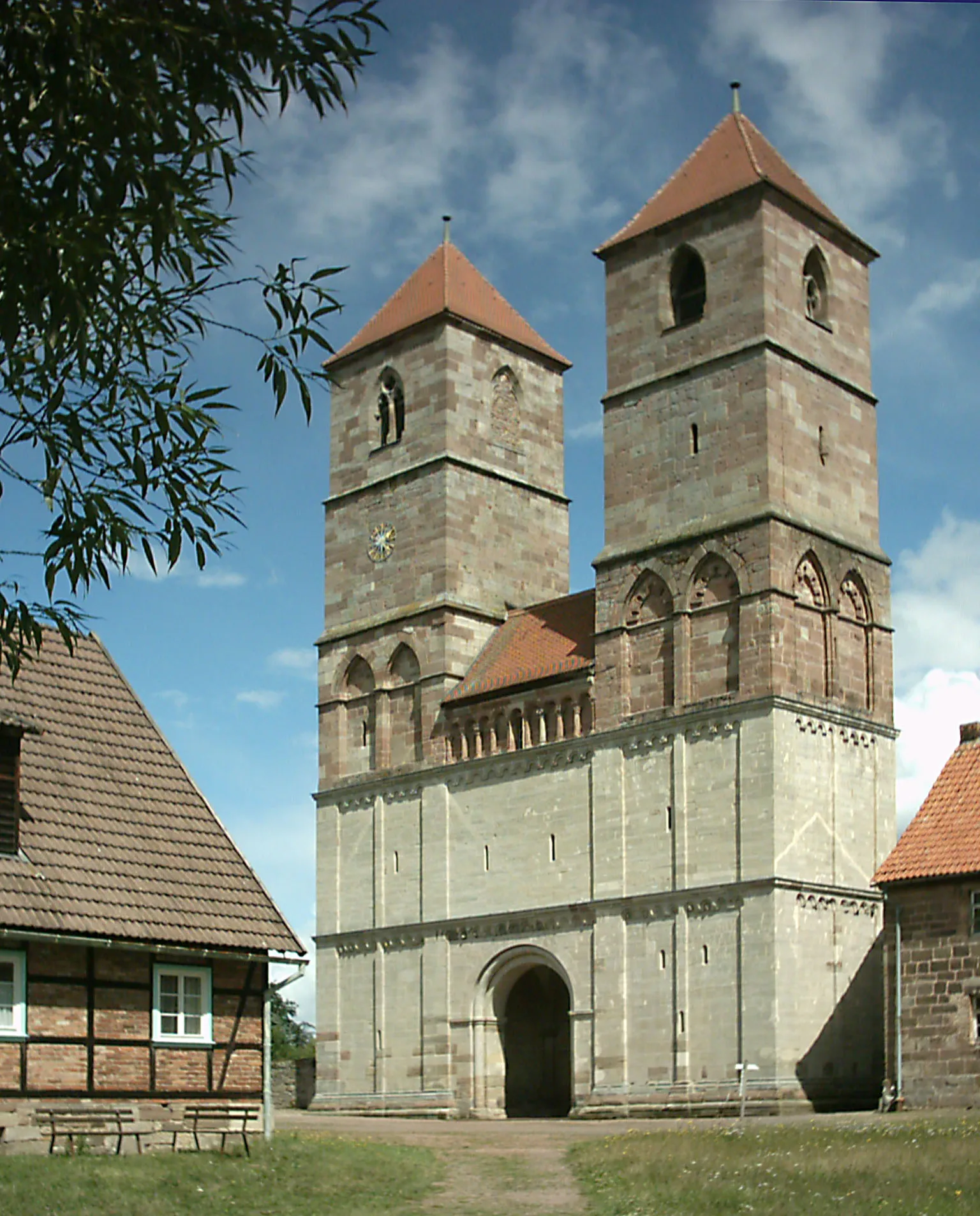 Photo showing: Kloster Veßra: Kirchenruine aus Nordwesten