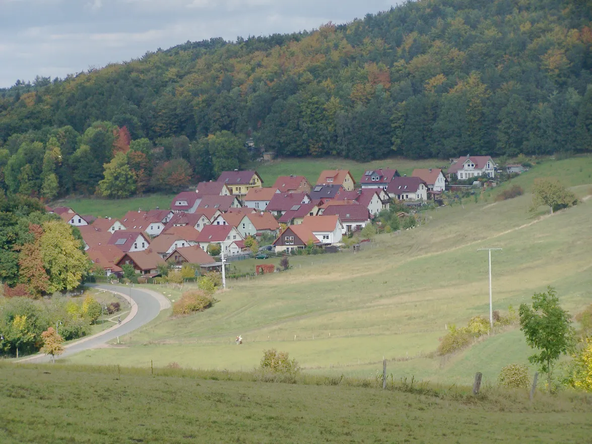 Photo showing: The new settlement in the eastern part of the village.