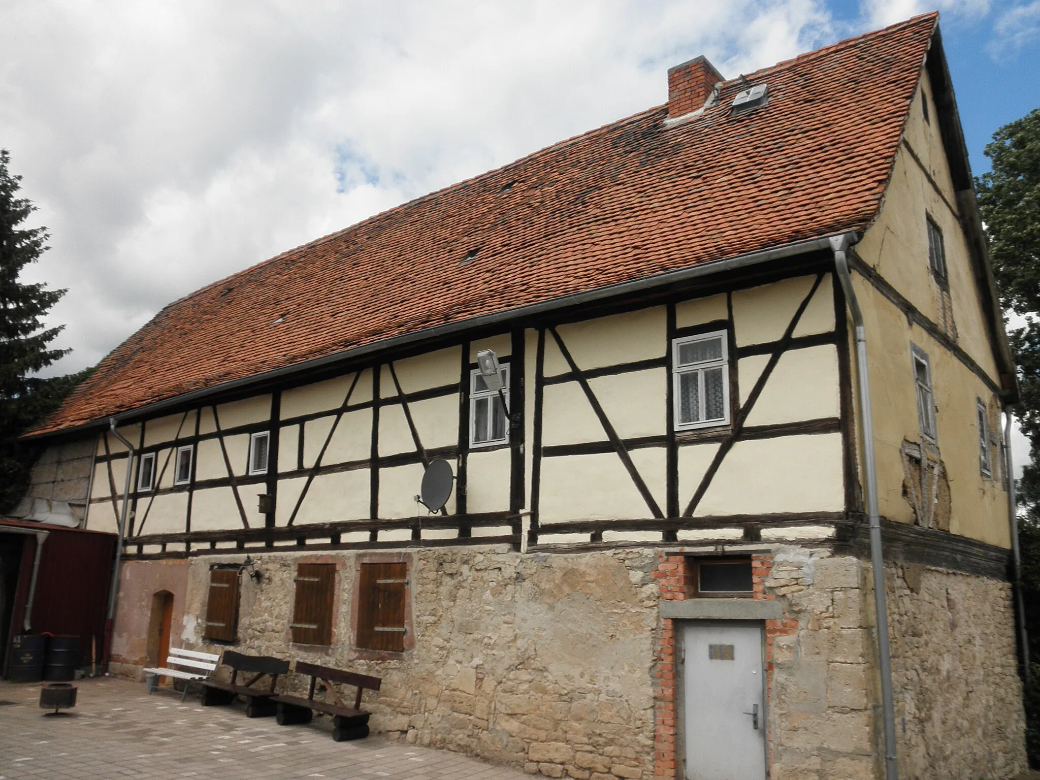 Photo showing: Former Parsonage in Milda in Thuringia