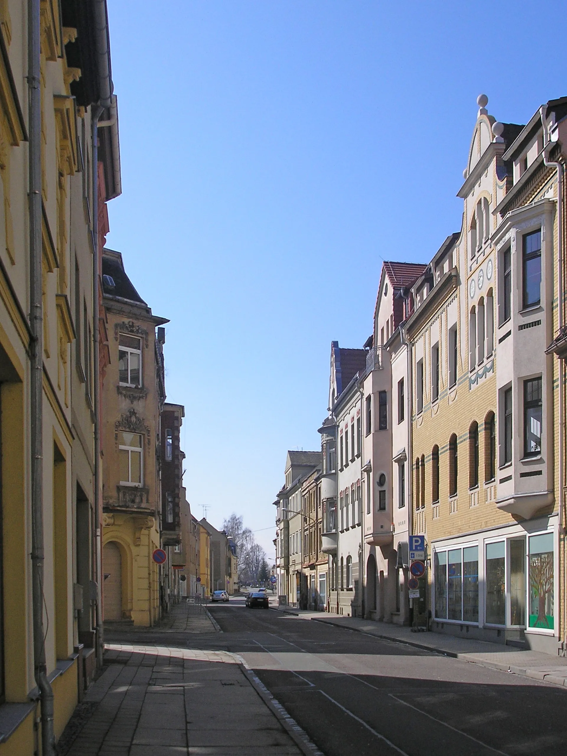 Photo showing: Die Bahnhofstraße in Meuselwitz (Thüringen).