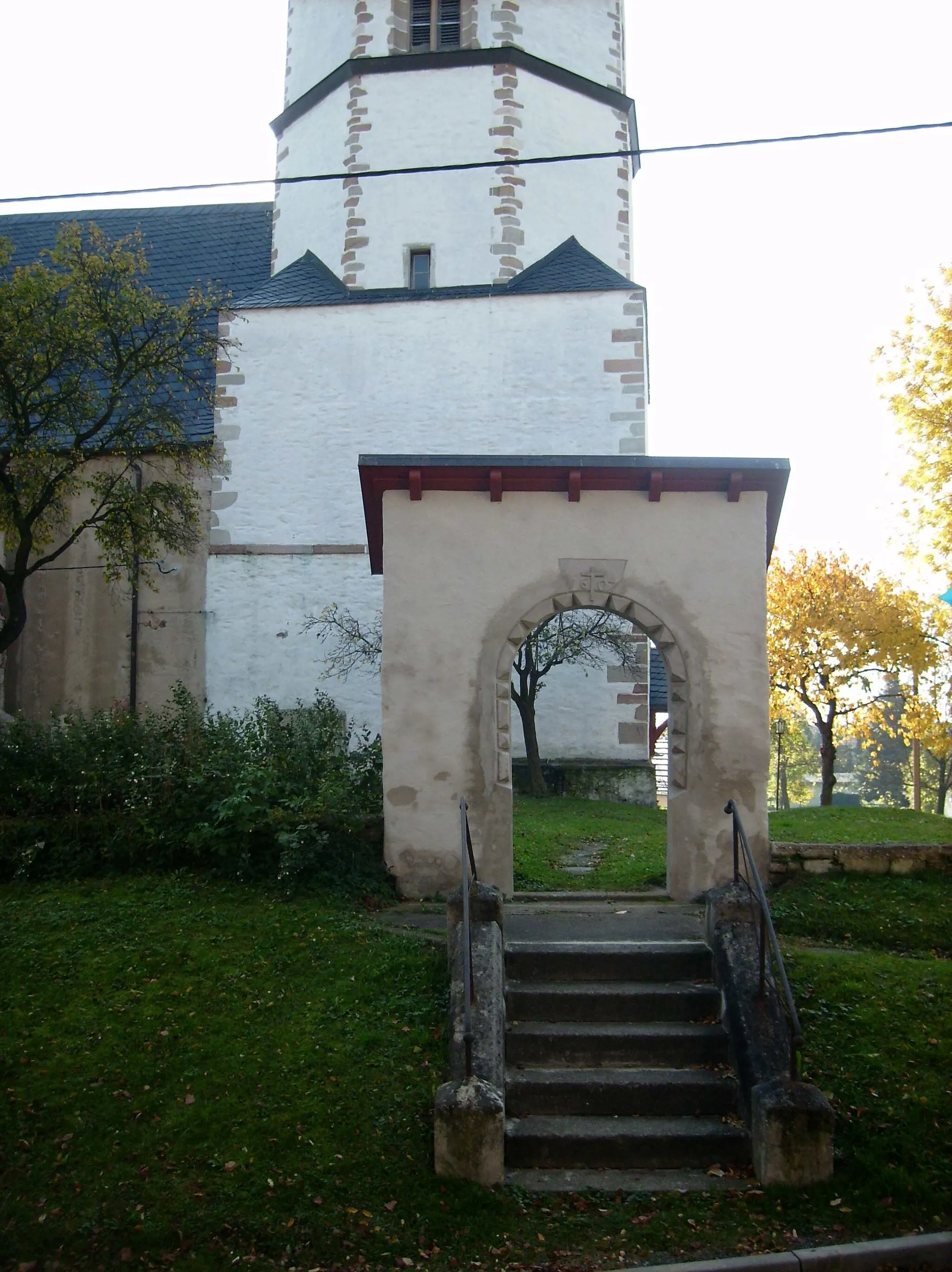 Photo showing: Ancient portal of Monstab churchyard (district of Altenburger Land, Thuringia)