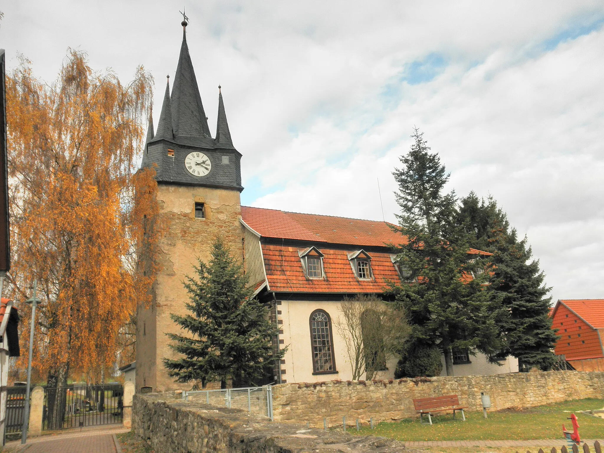 Photo showing: Church in Holzsußra in Thuringia