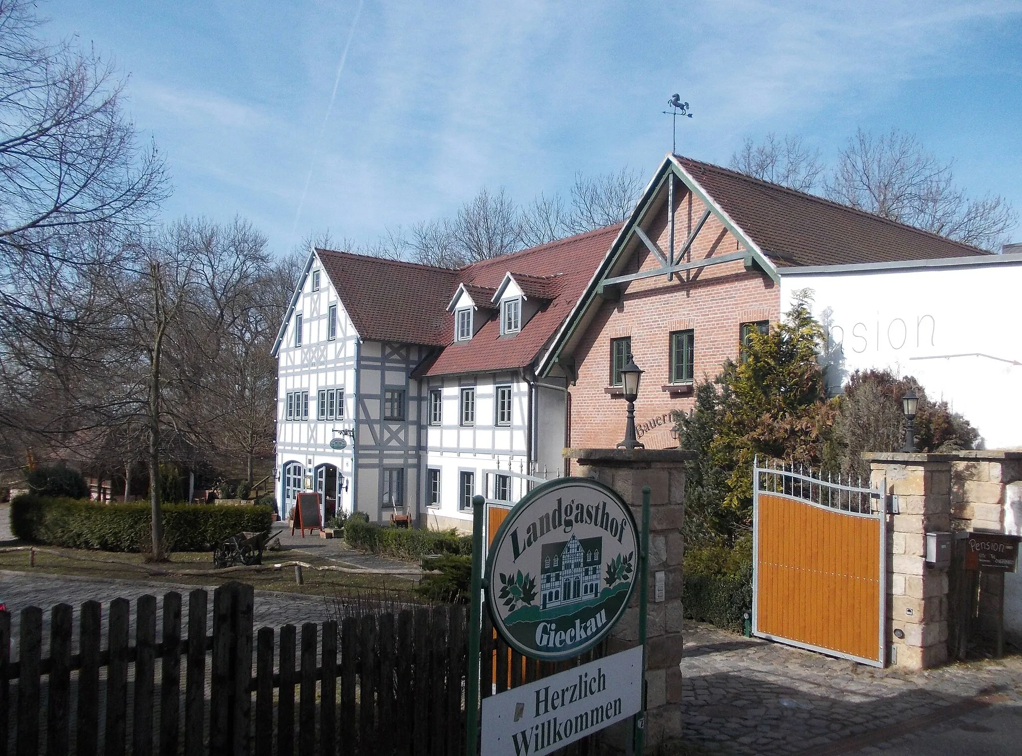 Photo showing: Gieckau inn (Wethau, district: Burgenlandkreis, Saxony-Anhalt)