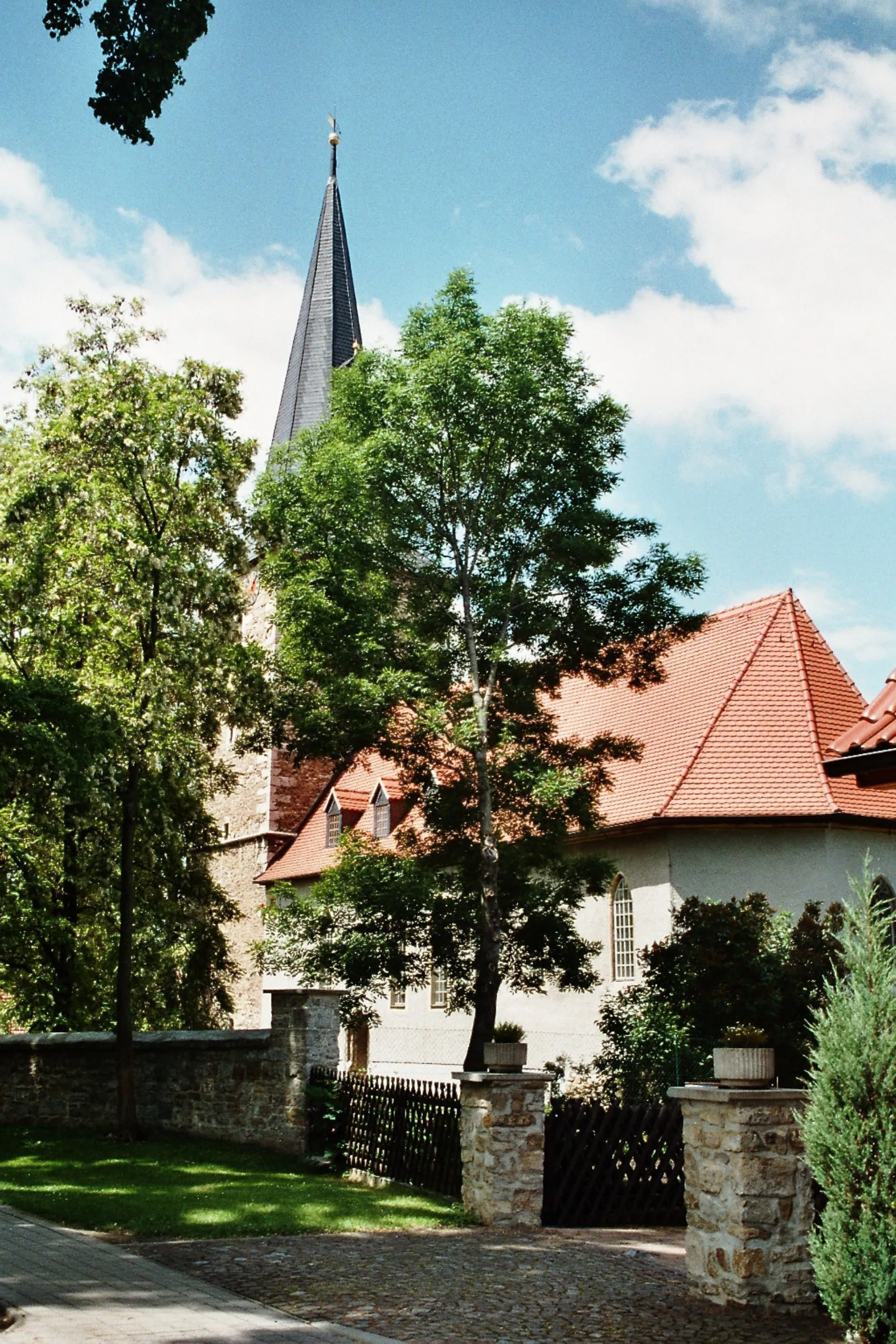 Photo showing: Sachsenhausen (Thuringia), the Saint Kilian Church