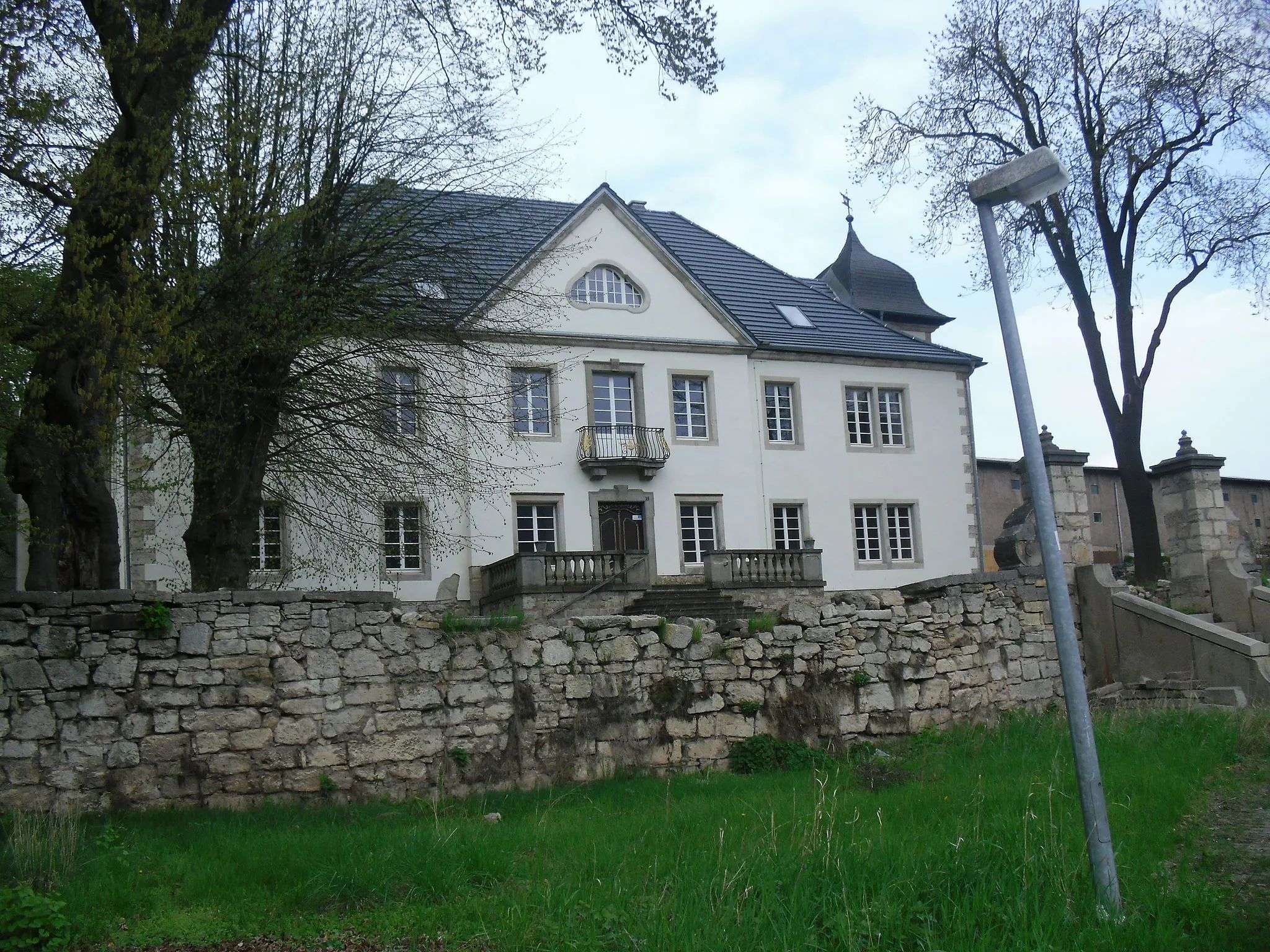 Photo showing: Friedensstraße 5, D-37339 Buhla, Ersterwähnung 1238, neu erbaut 1592