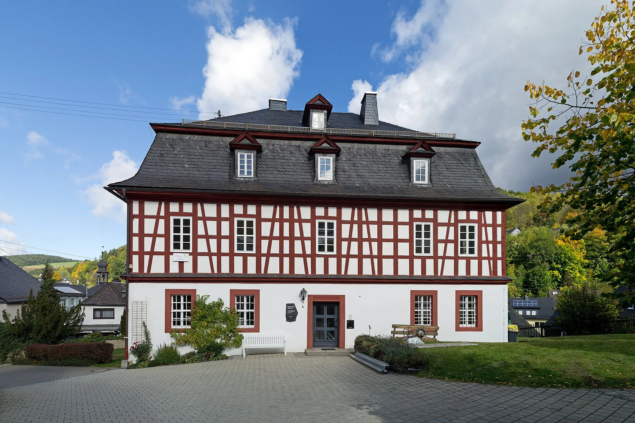 Photo showing: Gebäude Marktplatz 4 in Ludwigsstadt, Evangelisches Pfarrhaus