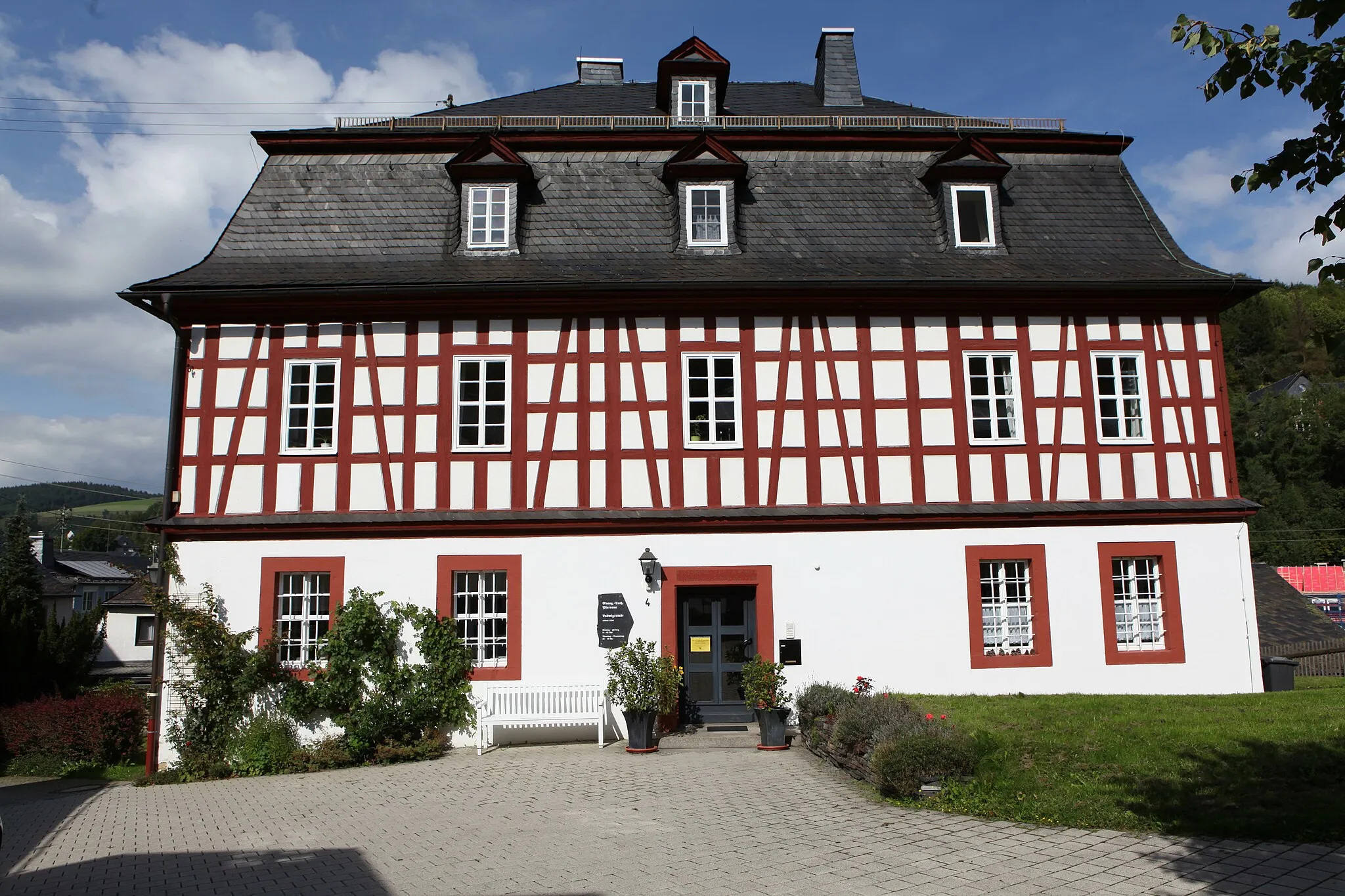 Photo showing: Evangelisches Pfarramt in Ludwigsstadt, Landkreis Kronach