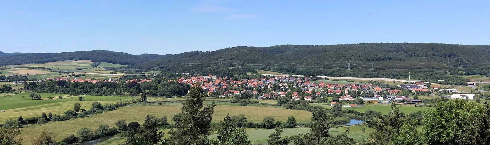 Photo showing: Herleshausen, Hessen, Germany: Panoramic view from castle "Brandenburg"
This image was stiched from 3 Images by using hugin software