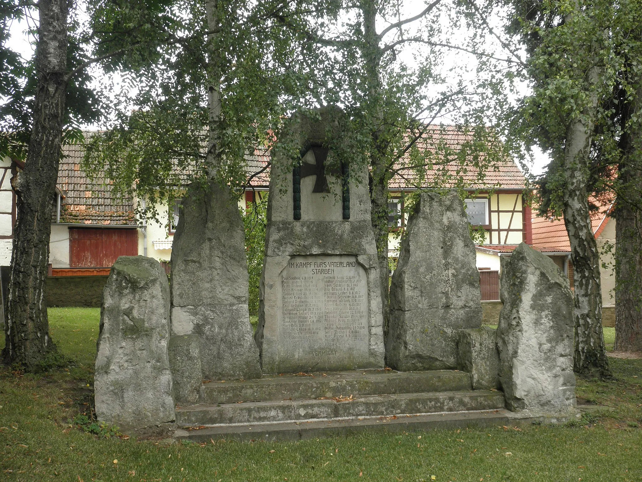 Photo showing: War Memorial in Kutzleben in Thuringia