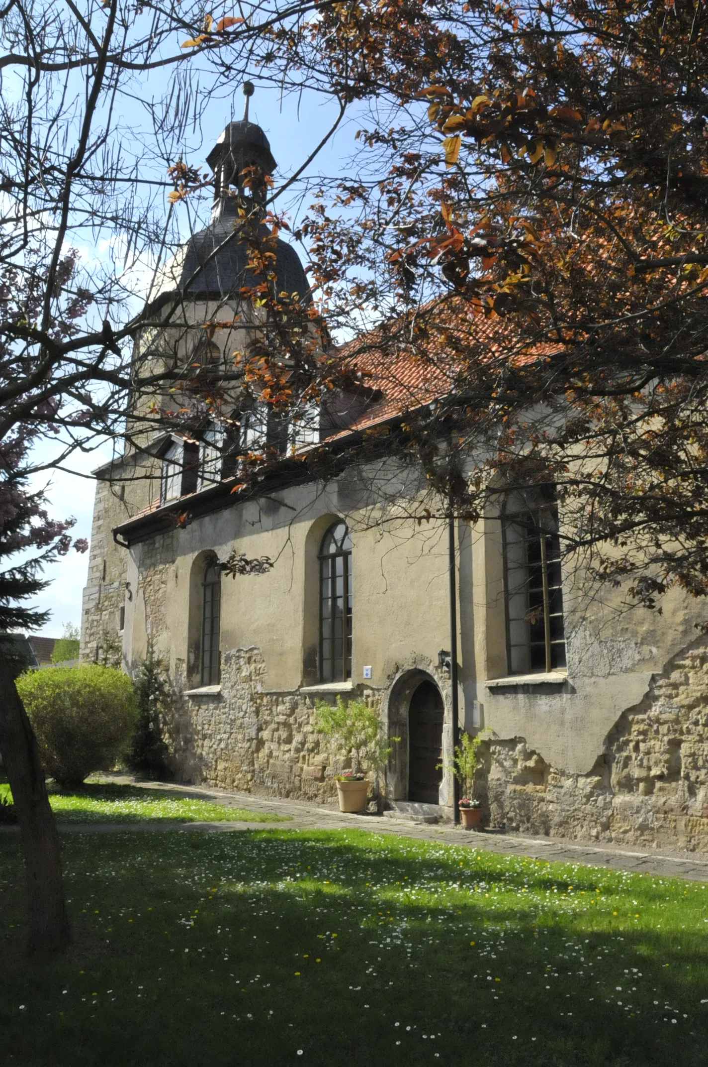 Photo showing: Oberkirche in Schönstedt, Kirche Beatae Mariae Virginis