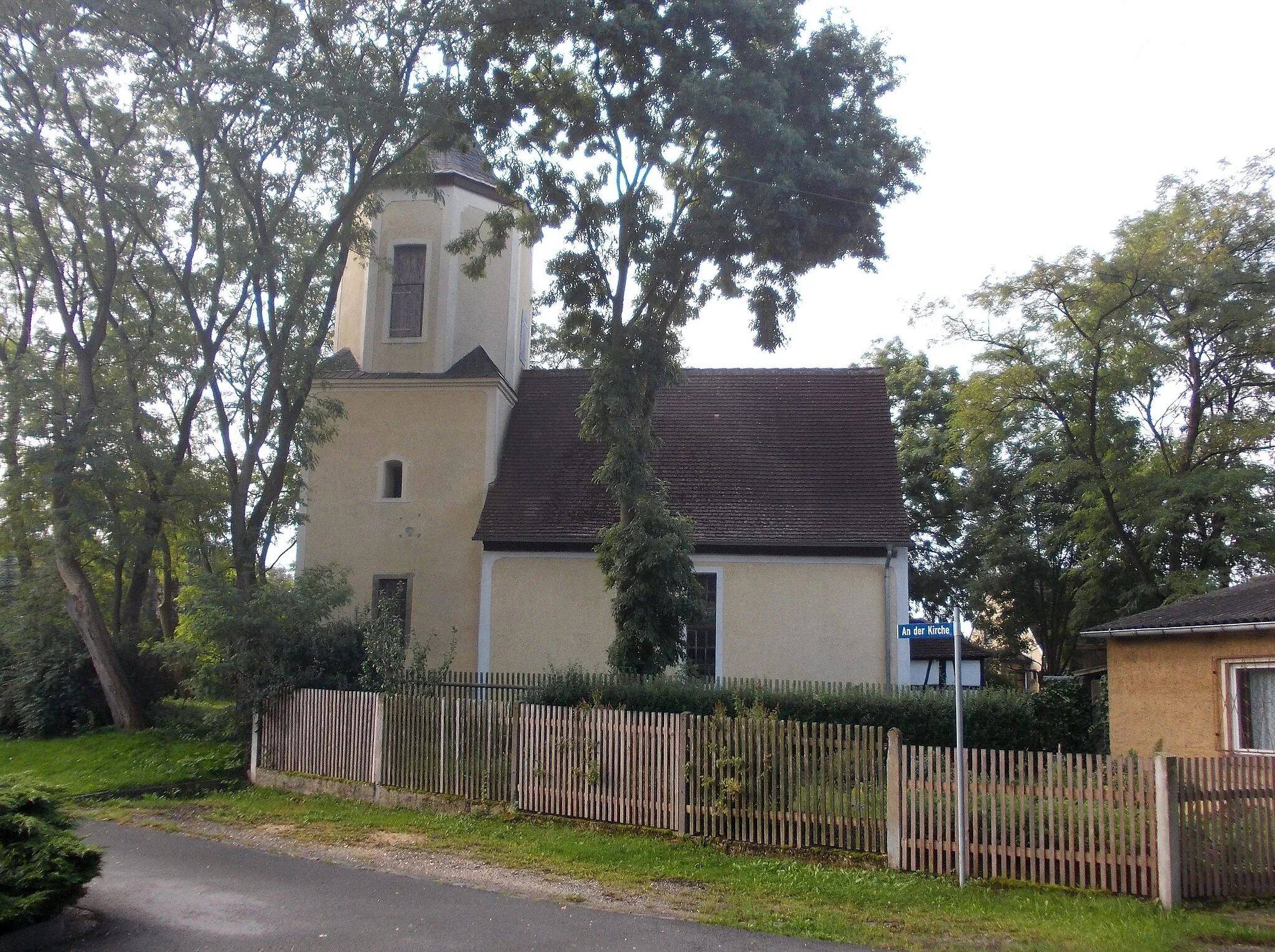 Photo showing: Kleinhelmsdorf church (Osterfeld, district: Burgenlandkreis, Saxony-Anhalt)