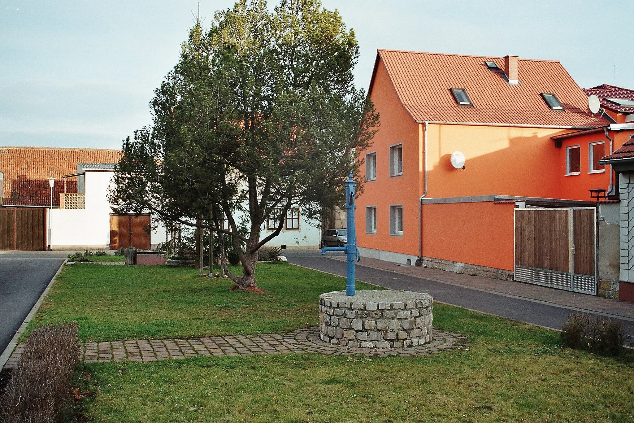 Photo showing: Körner (Thuringia), the street Kirchgraben