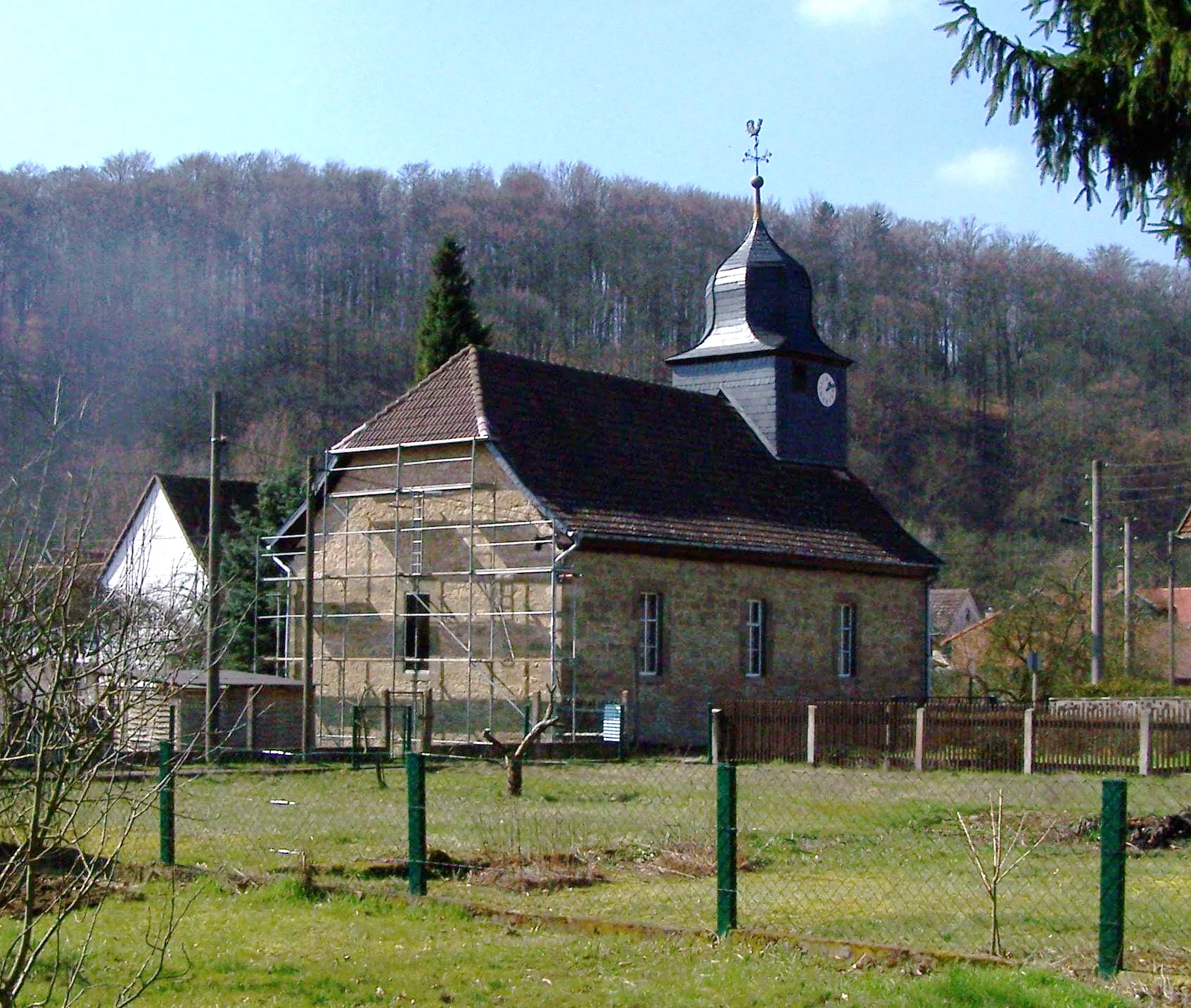 Photo showing: The church in Ebenshausen.