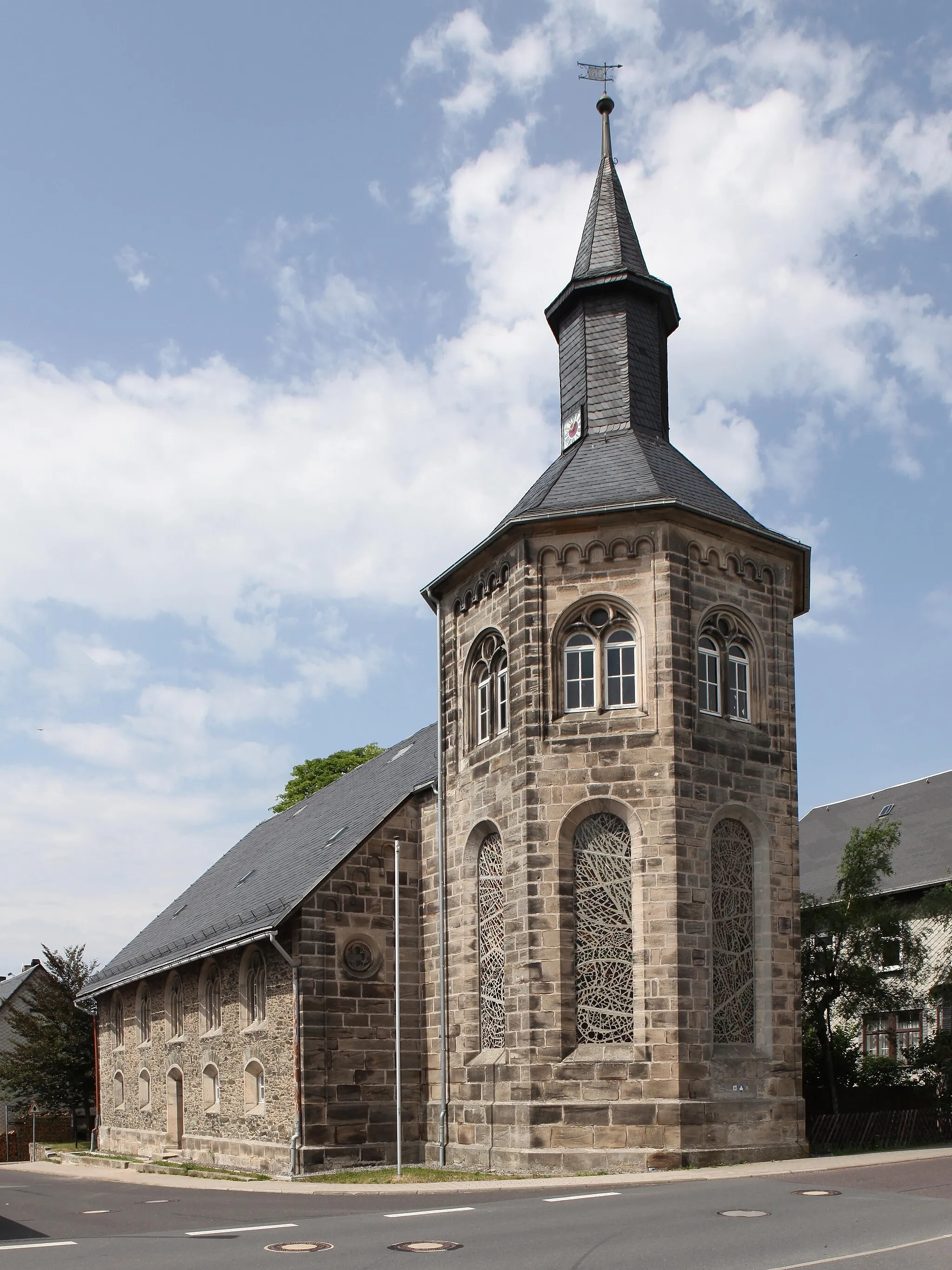 Photo showing: Michaeliskirche in Neustadt am Rennsteig