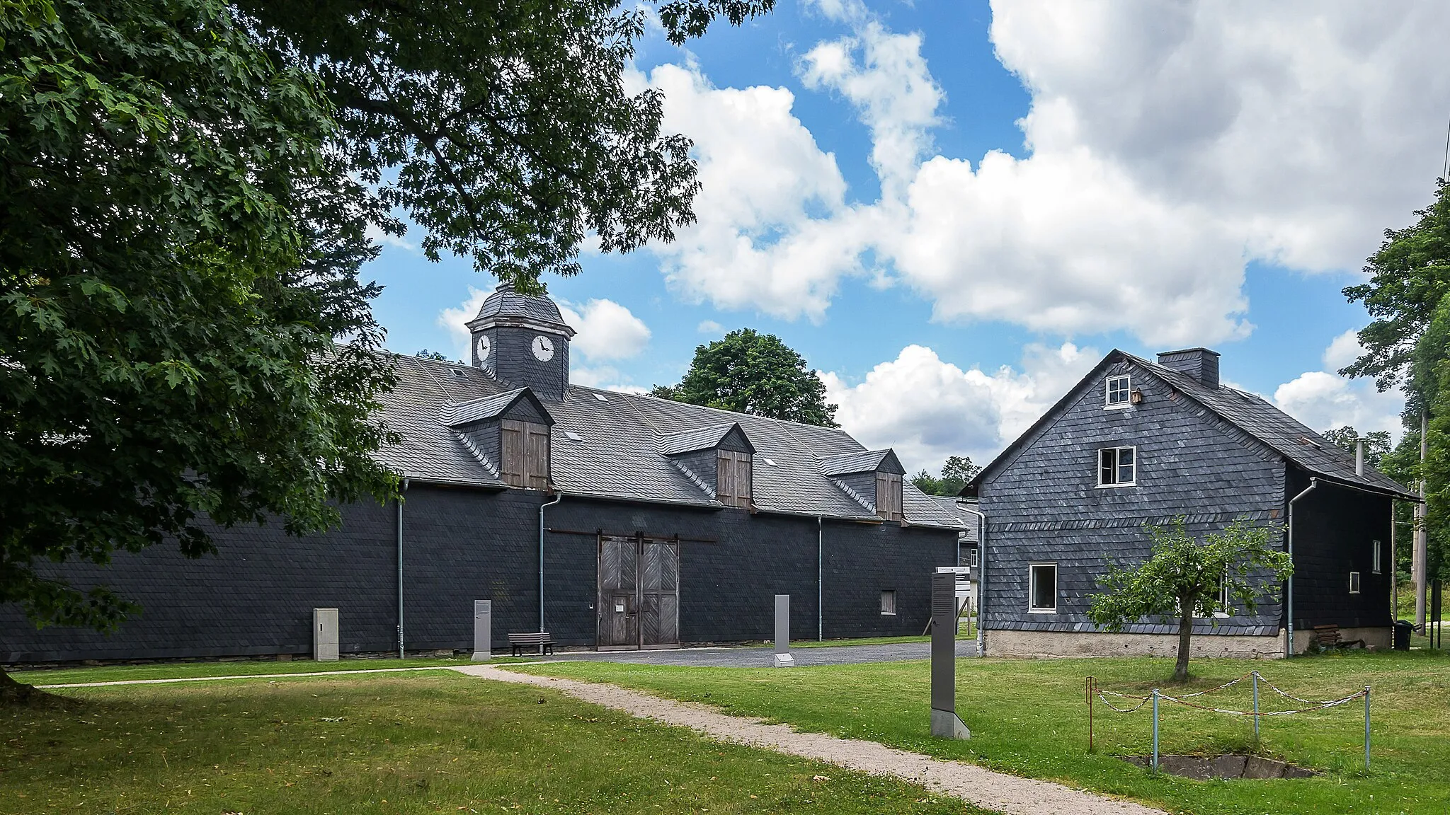 Photo showing: This image shows a thuringian cultural monument. It is part of the monument list from Lehesten-Schmiedebach.