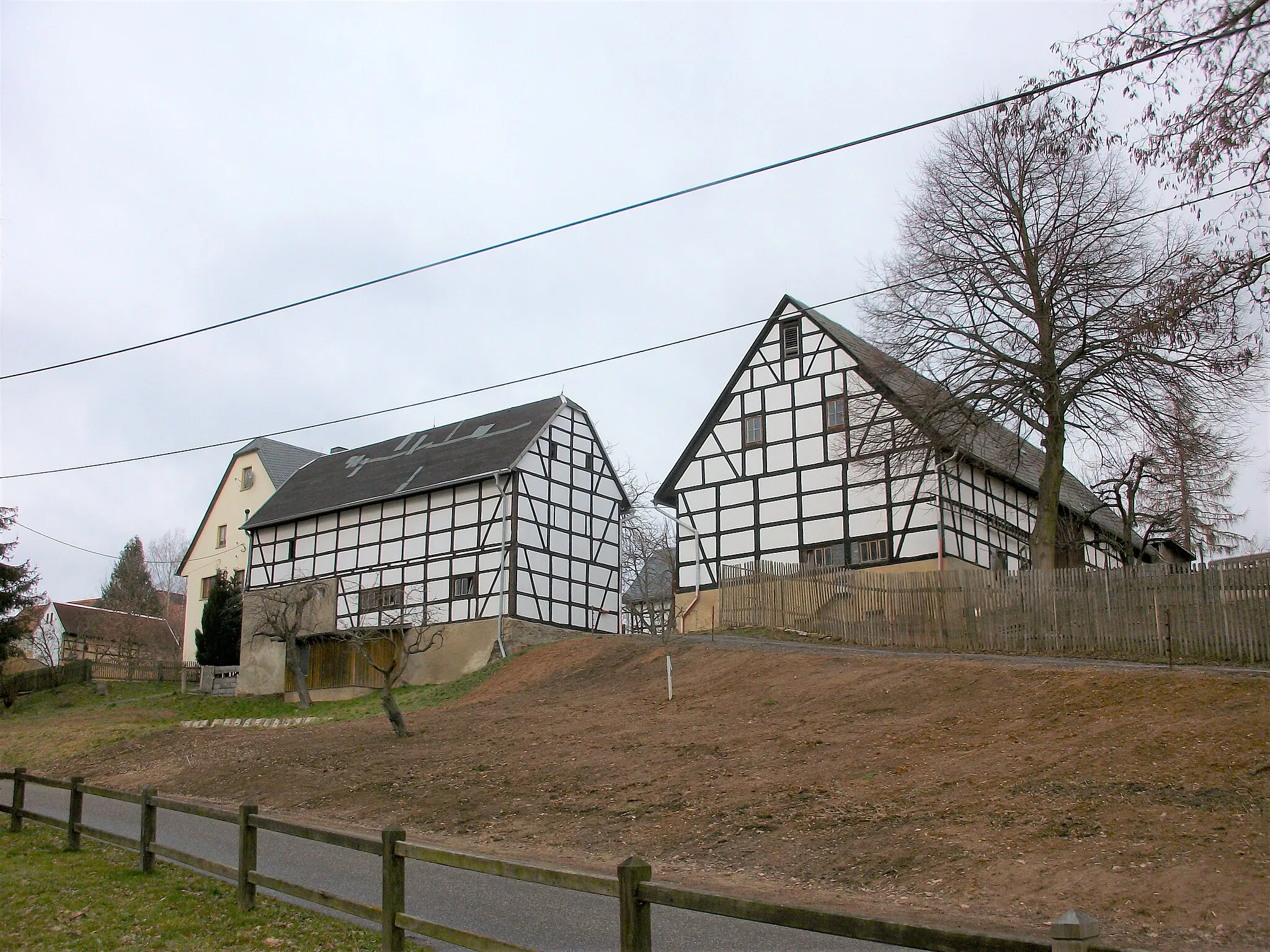 Photo showing: Dürrenuhlsdorf, Bergstraße 7