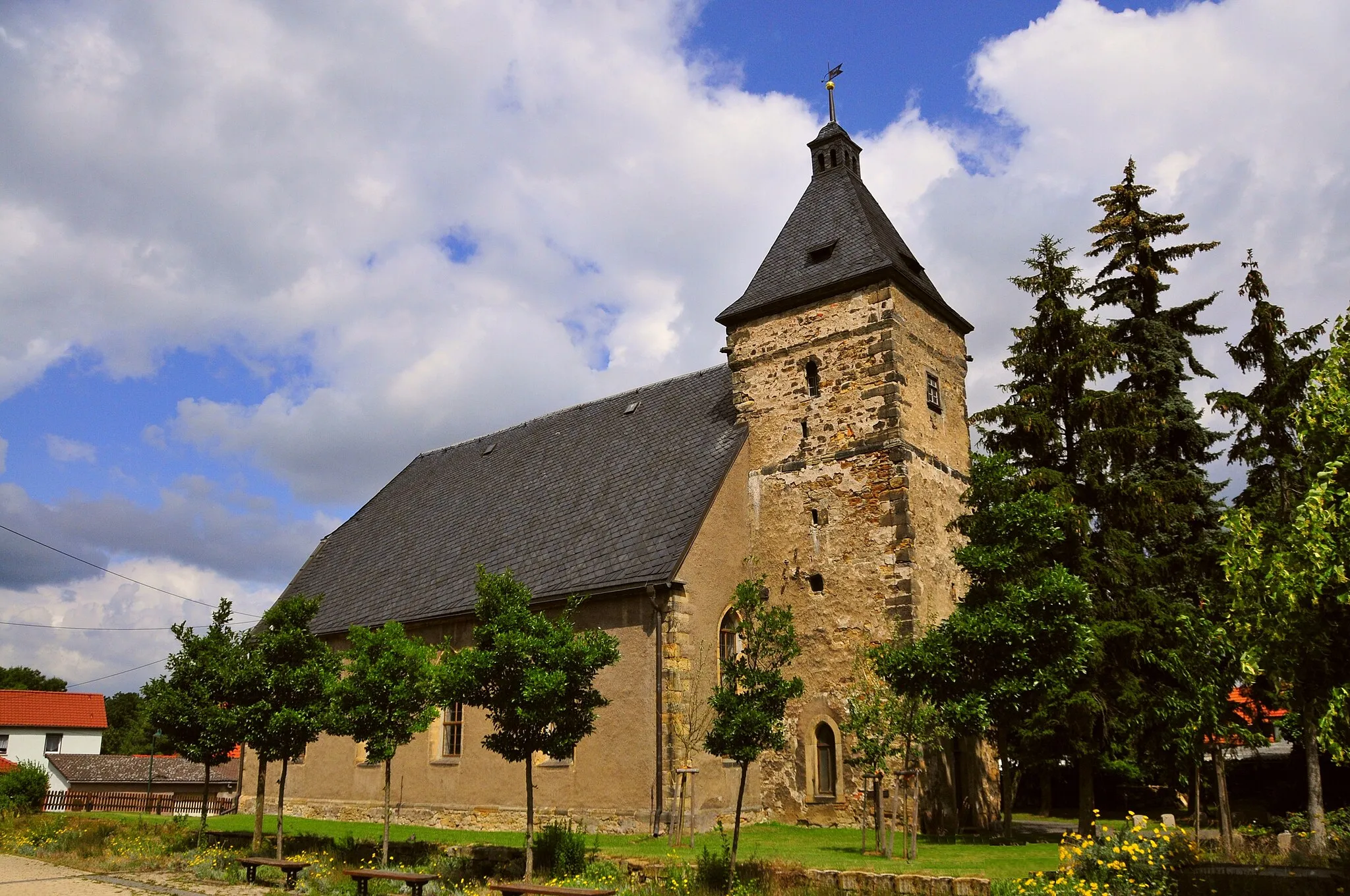 Photo showing: Church in Uelleben, district of Gotha