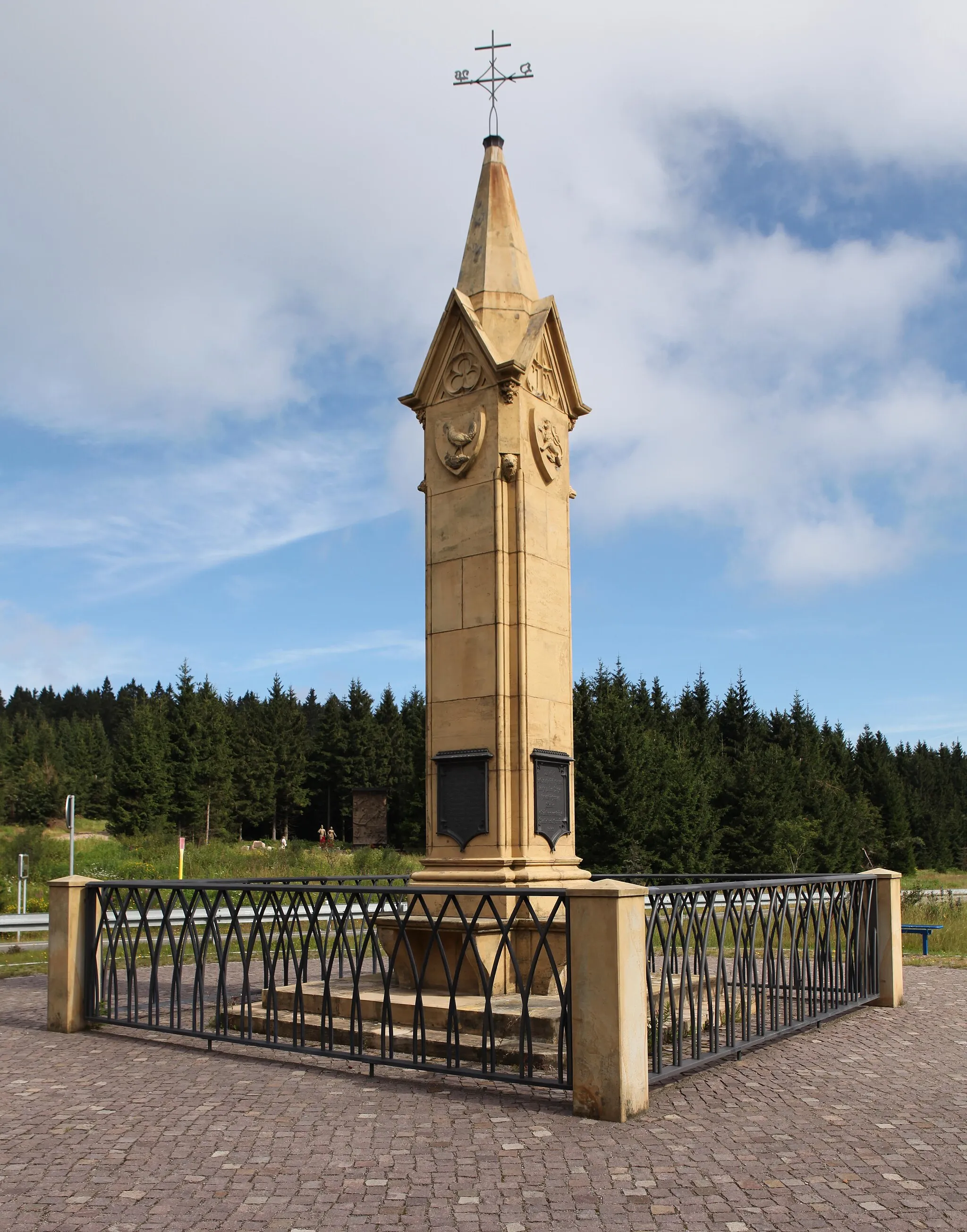 Photo showing: Obelisk am Rondell bei Coburg
Namensnennung: Störfix