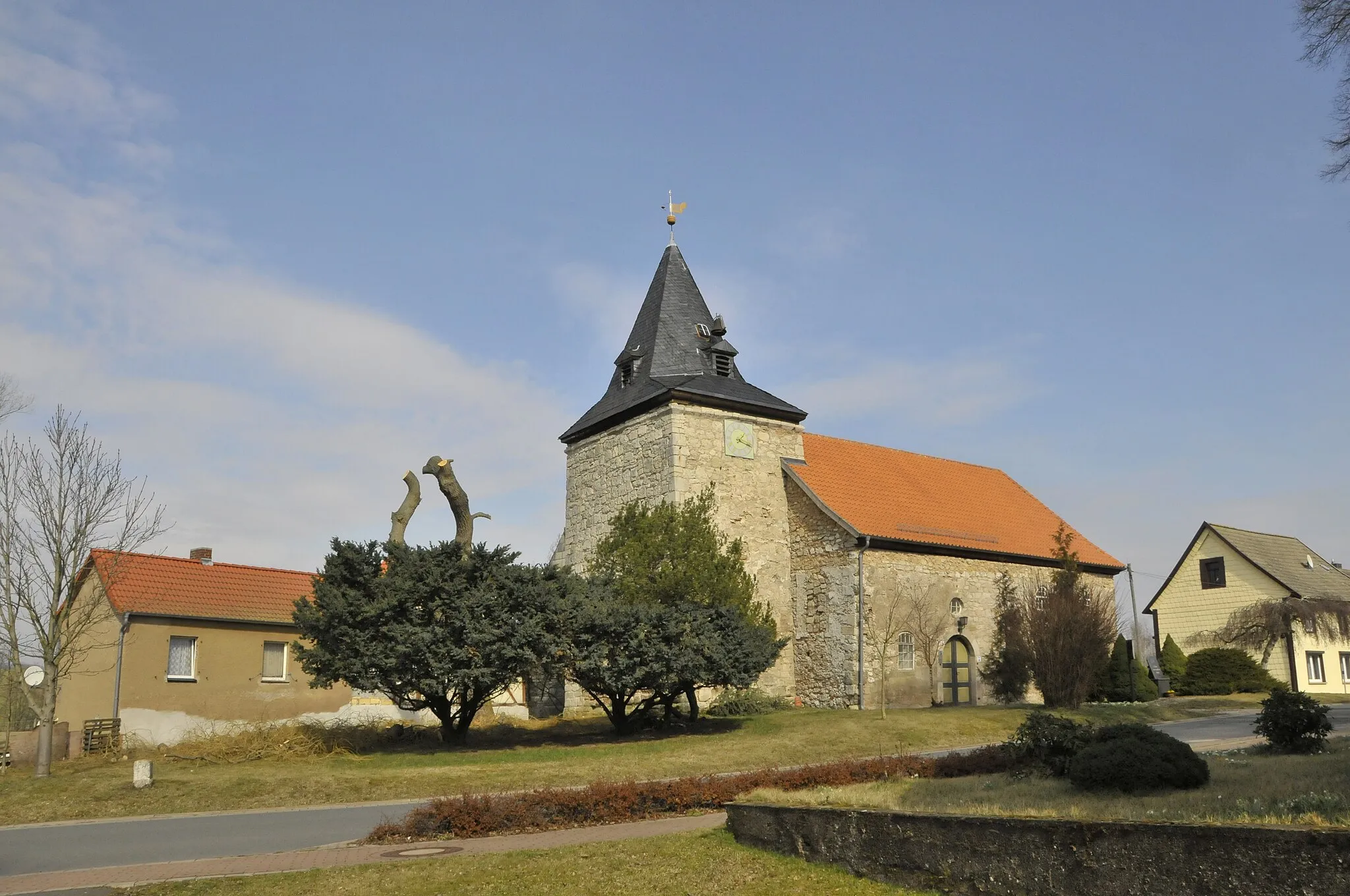 Photo showing: Pützlingen, Kirche