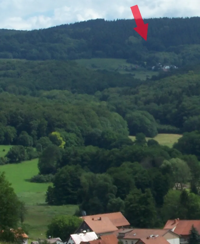 Photo showing: Blick von Bairoda nach Nordosten zum Altbergbaugebiet Hohe Kl inge.