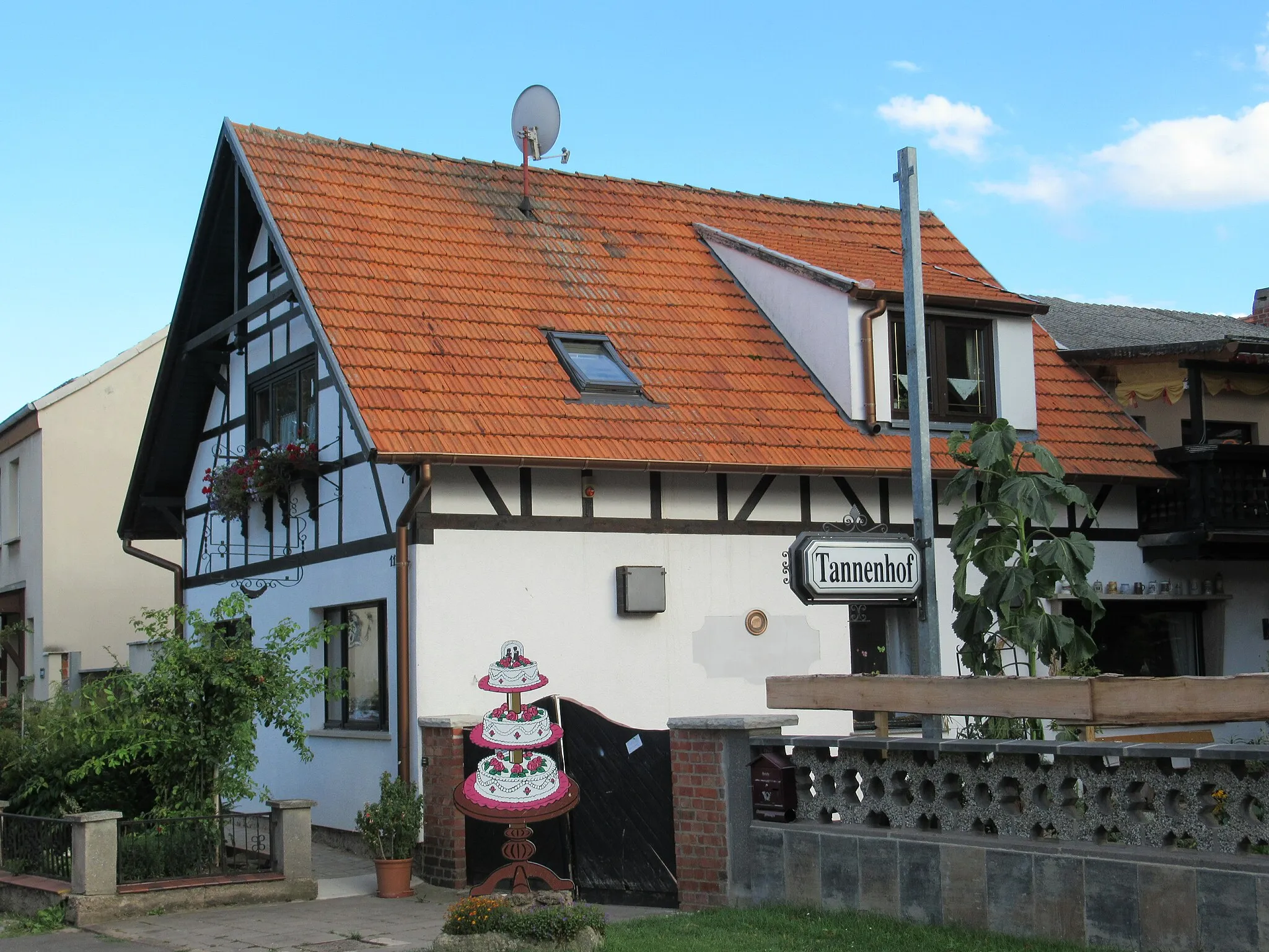 Photo showing: Ottenhausen (Weißensee) Inn "Tannenhof"