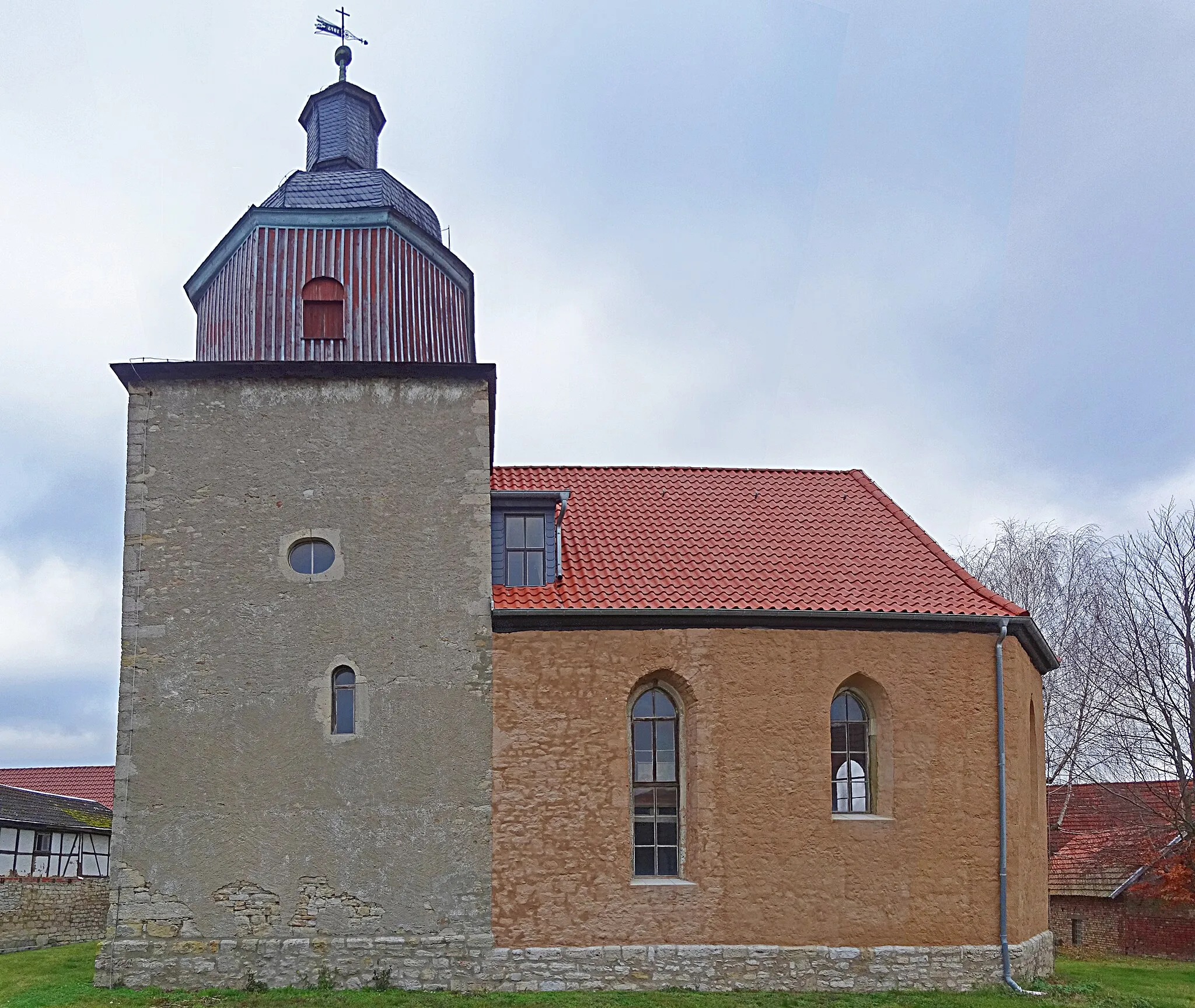 Photo showing: Kirche St. Bonifatius (Mehrstedt) von Süden