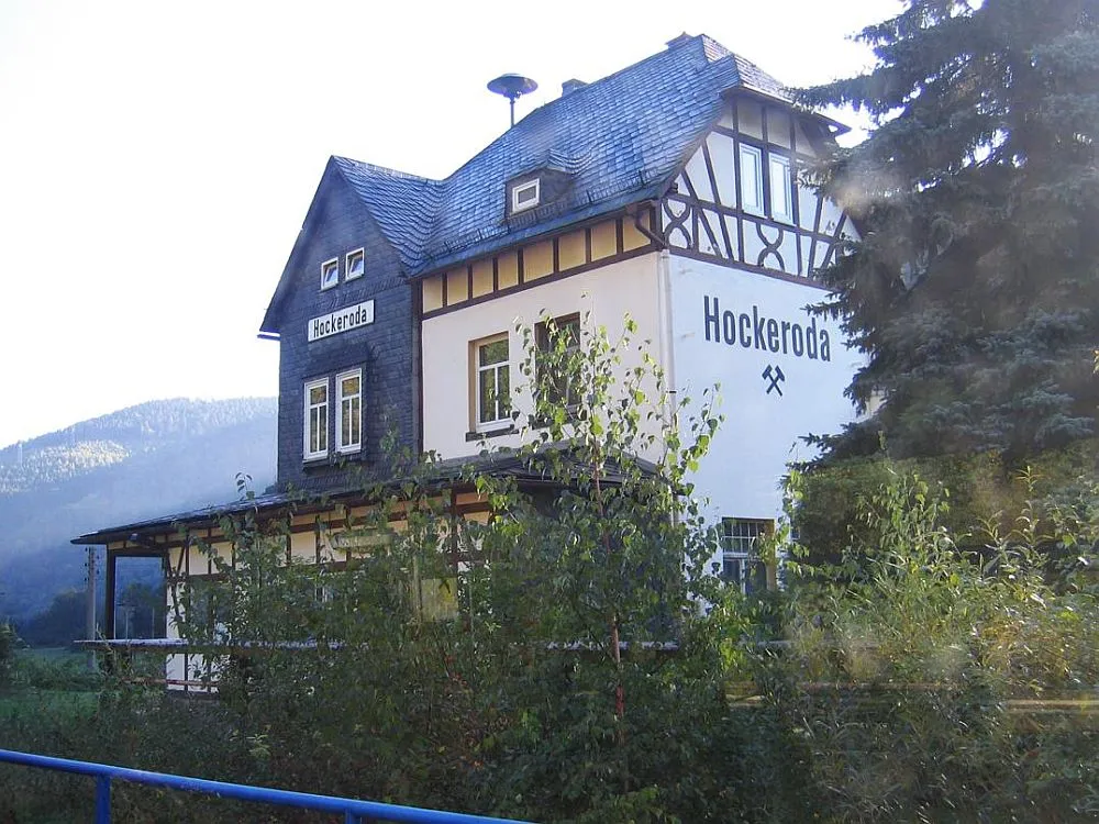 Photo showing: Building of the railway station at Hockeroda, Germany