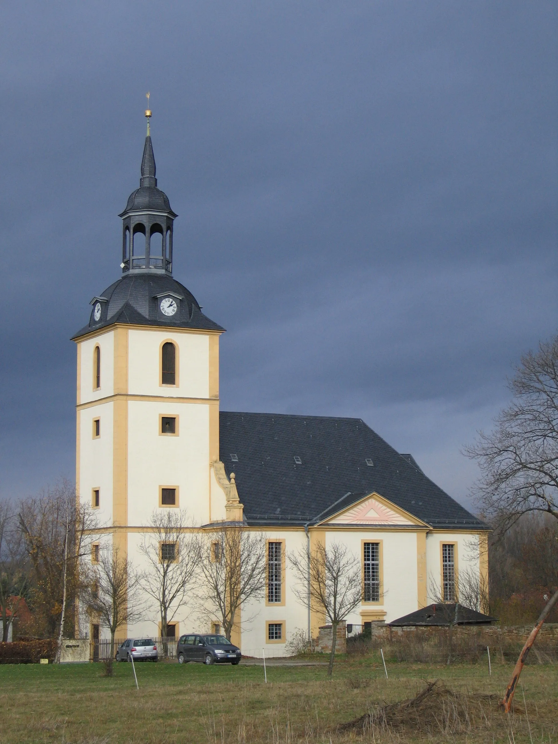 Photo showing: Church St. Trinitatis in Molsdorf, Germany