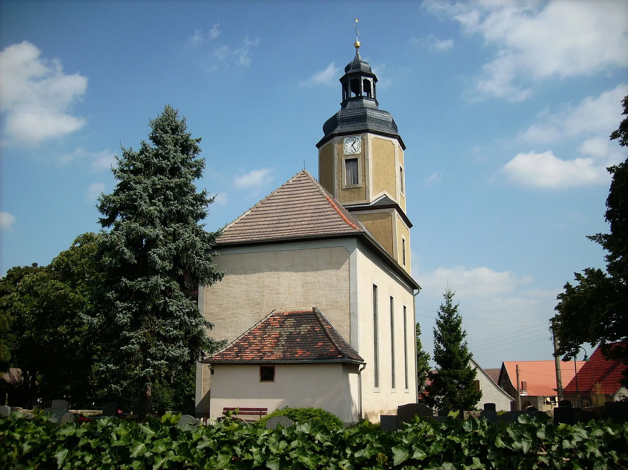 Photo showing: Church of the village of Neidschütz (Naumburg/Saale, district of Burgenlandkreis, Saxony-Anhalt)